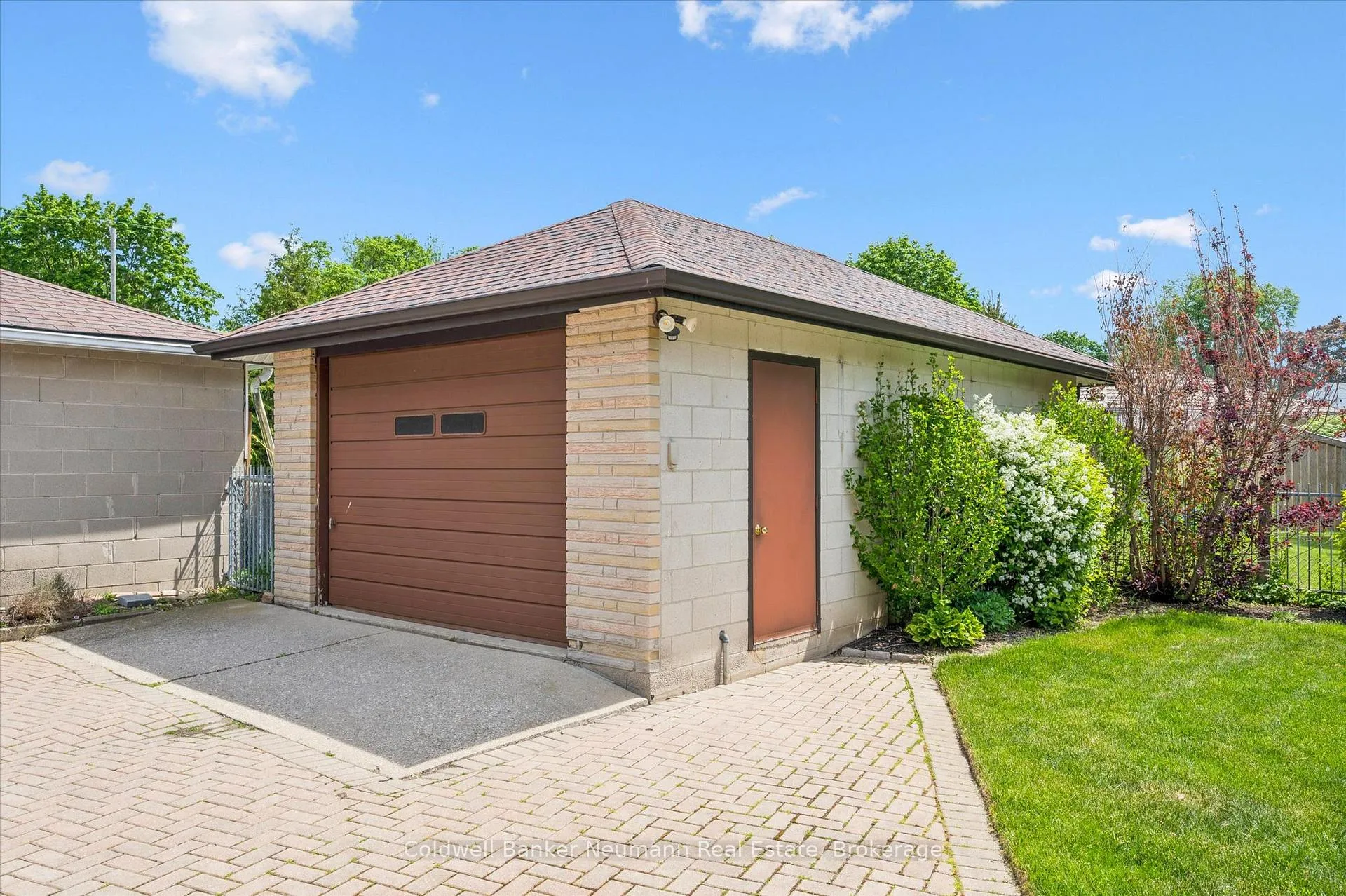 Photo 31 of 9 Ottawa Crescent, Guelph, St. George's — HOMEH