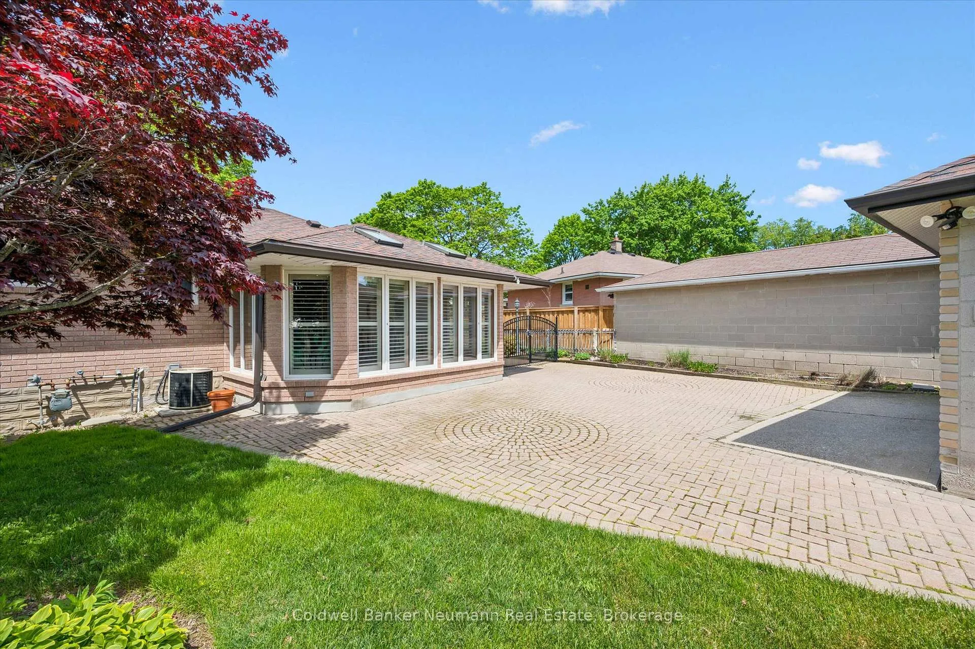 Photo 32 of 9 Ottawa Crescent, Guelph, St. George's — HOMEH