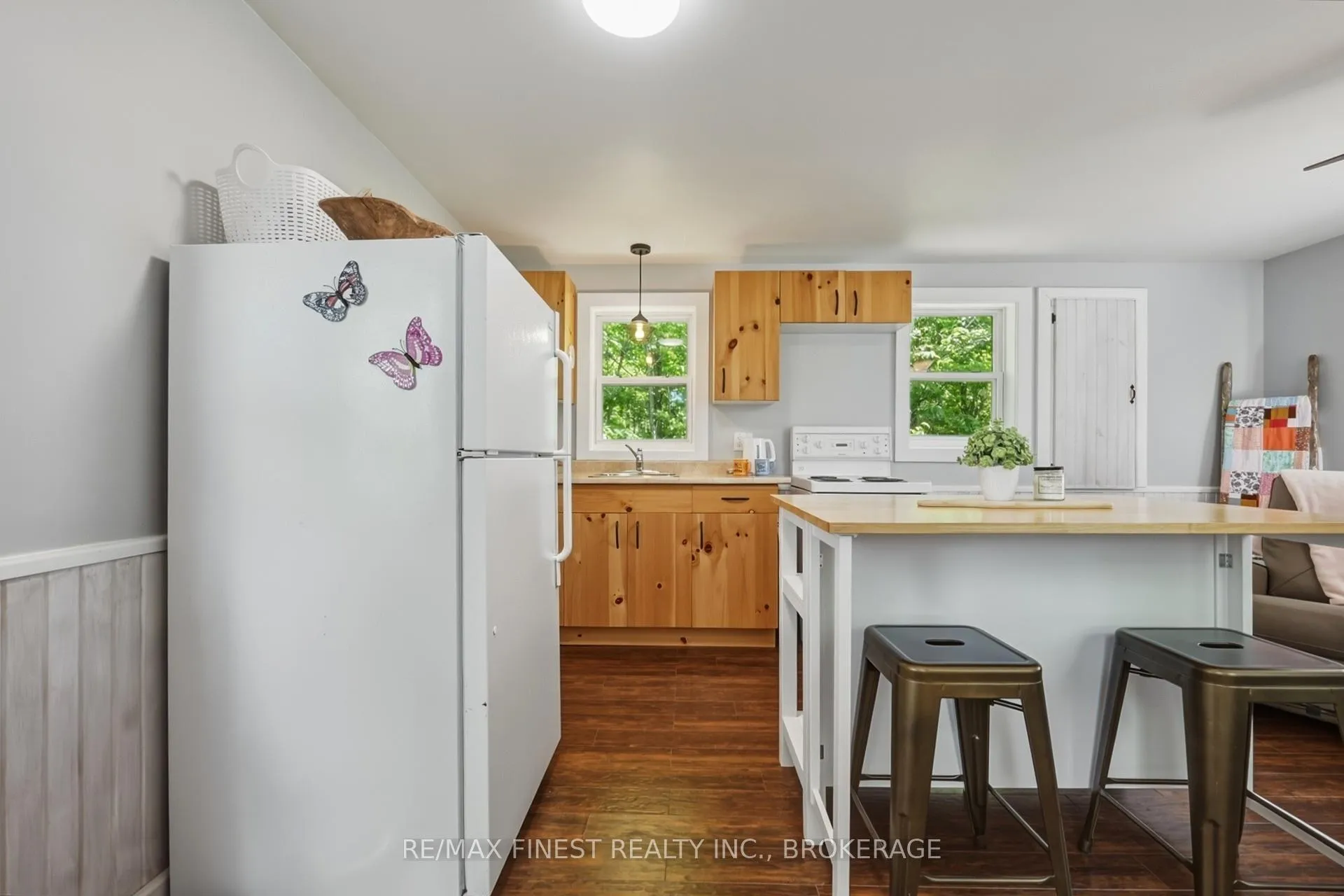 Photo 7 of 9010 Perth Road, Frontenac, Frontenac South — HOMEH
