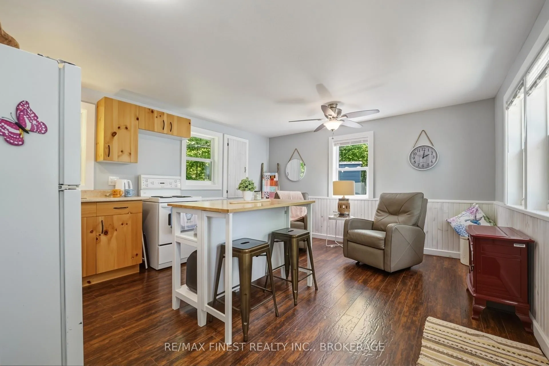 Photo 8 of 9010 Perth Road, Frontenac, Frontenac South — HOMEH