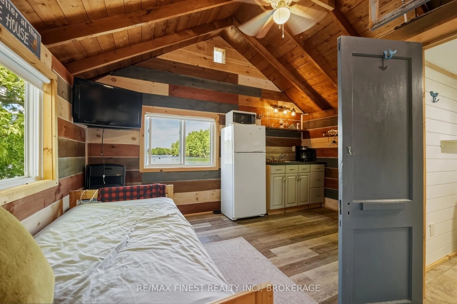 Photo 34 of 9010 Perth Road, Frontenac, Frontenac South — HOMEH