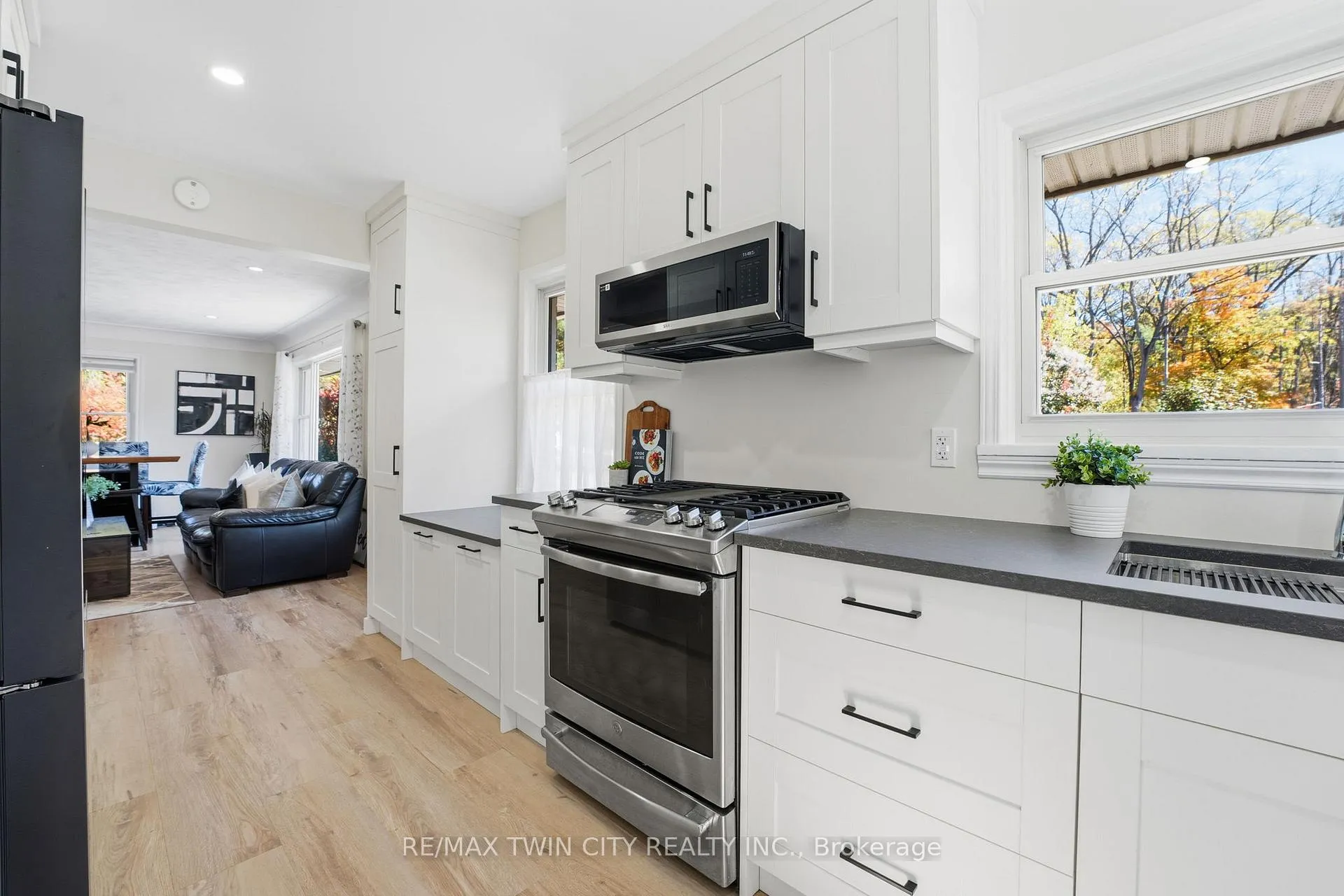 Photo 11 of 1822 Spragues Road, North Dumfries — HOMEH