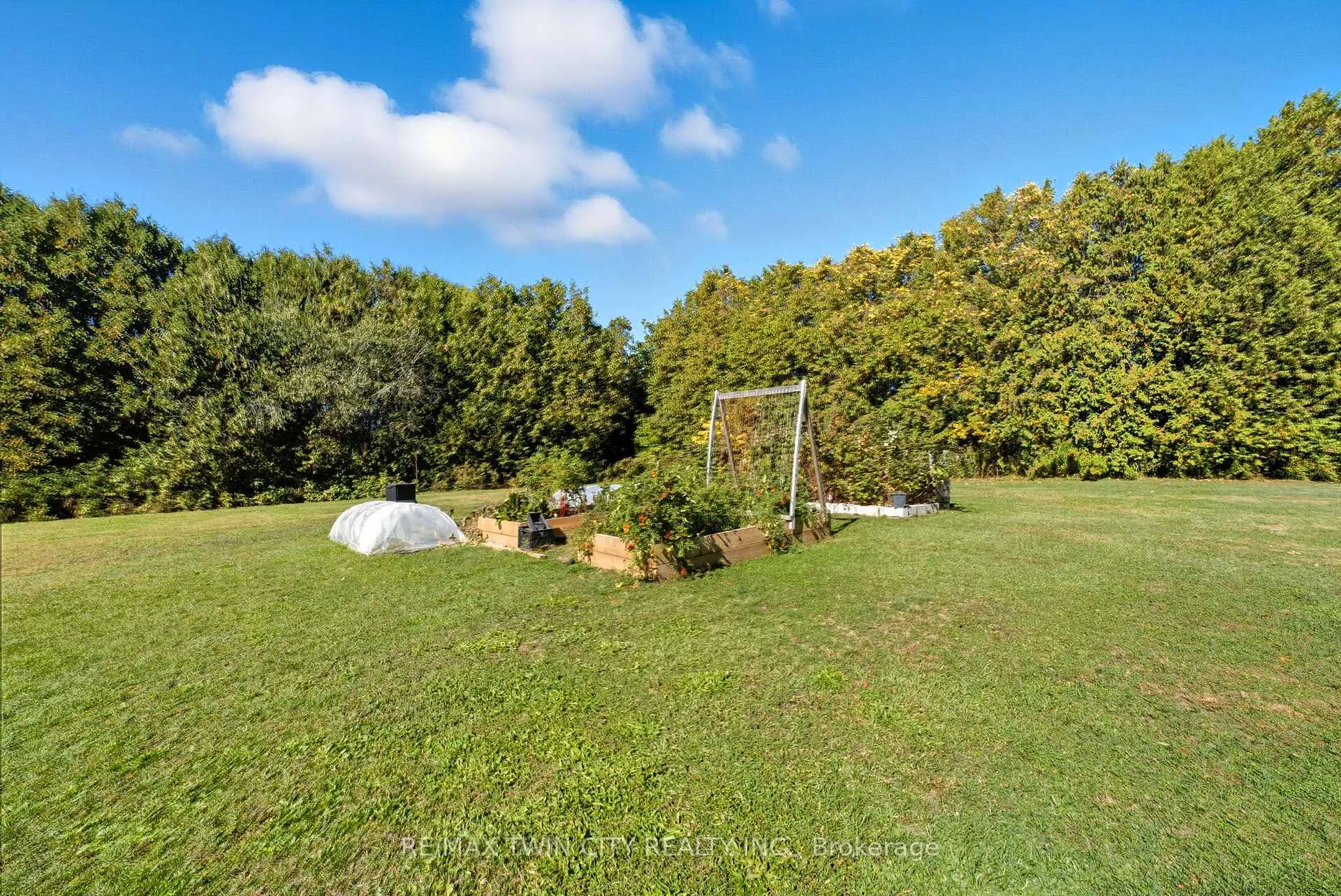 Photo 29 of 1822 Spragues Road, North Dumfries — HOMEH