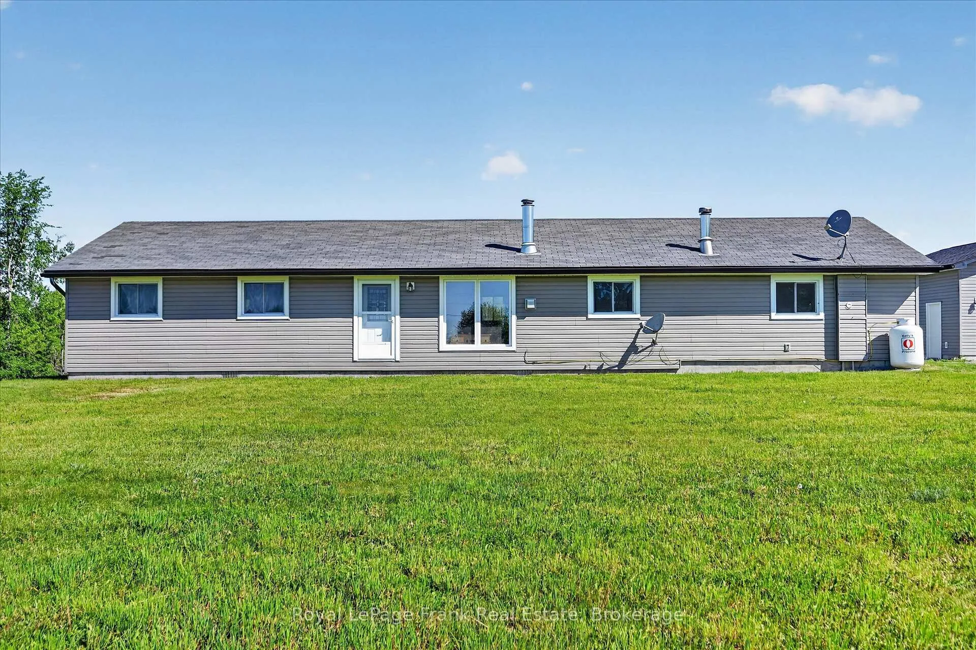 Photo 6 of 394 7th Line Road, Douro-Dummer — HOMEH