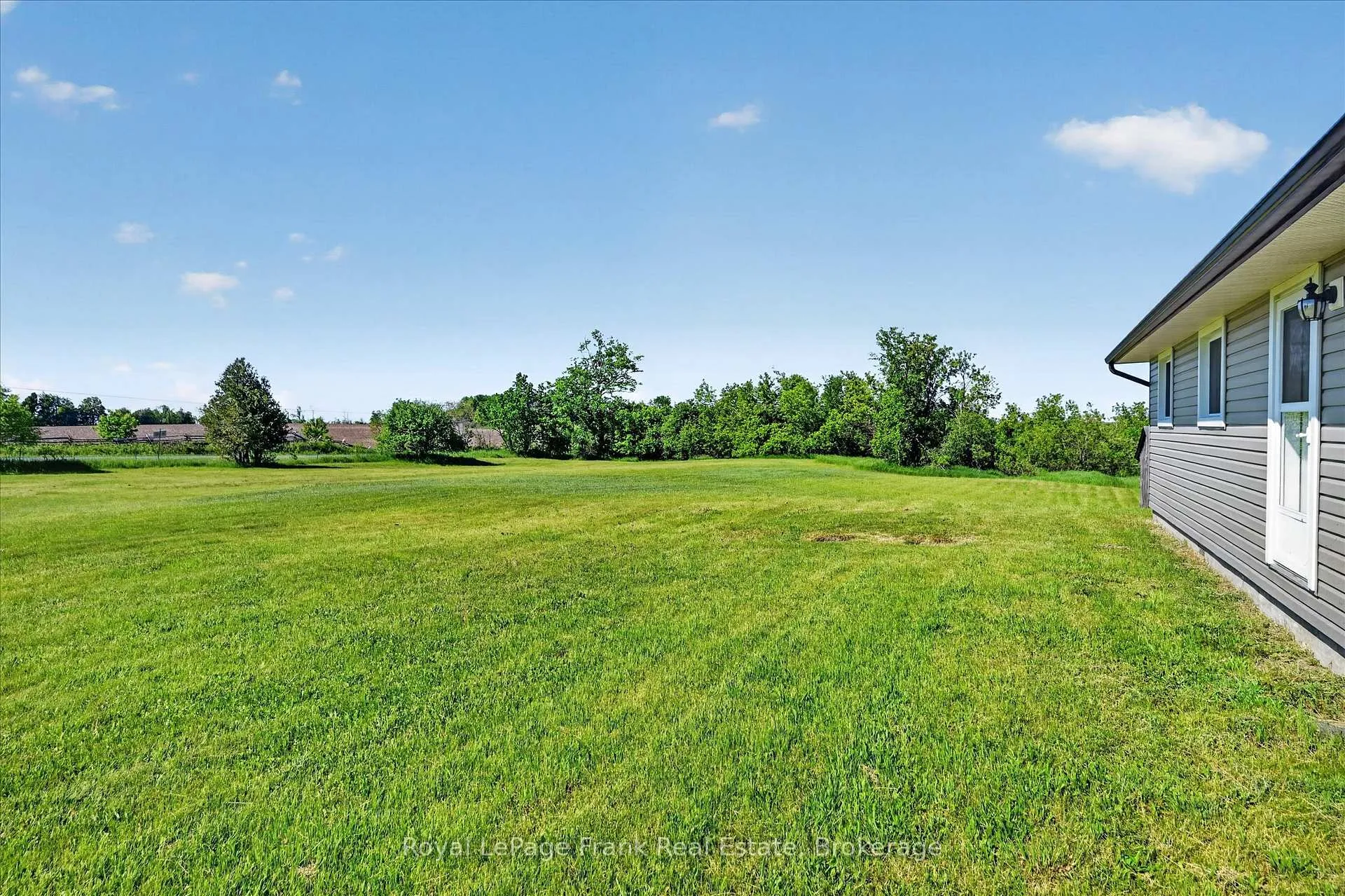 Photo 10 of 394 7th Line Road, Douro-Dummer — HOMEH