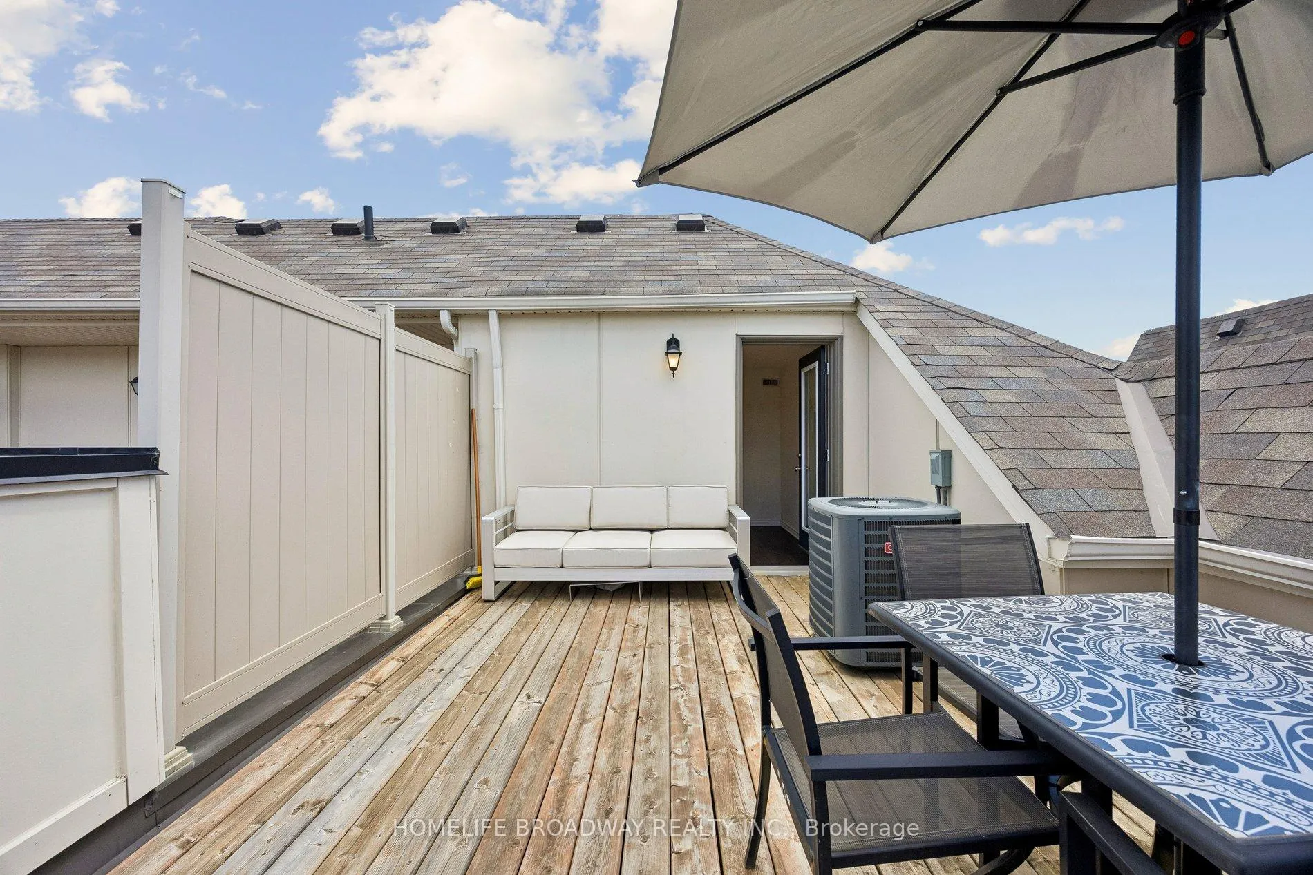 Photo 26 of 12 Thomas Swanson Street, Markham, Cornell — HOMEH