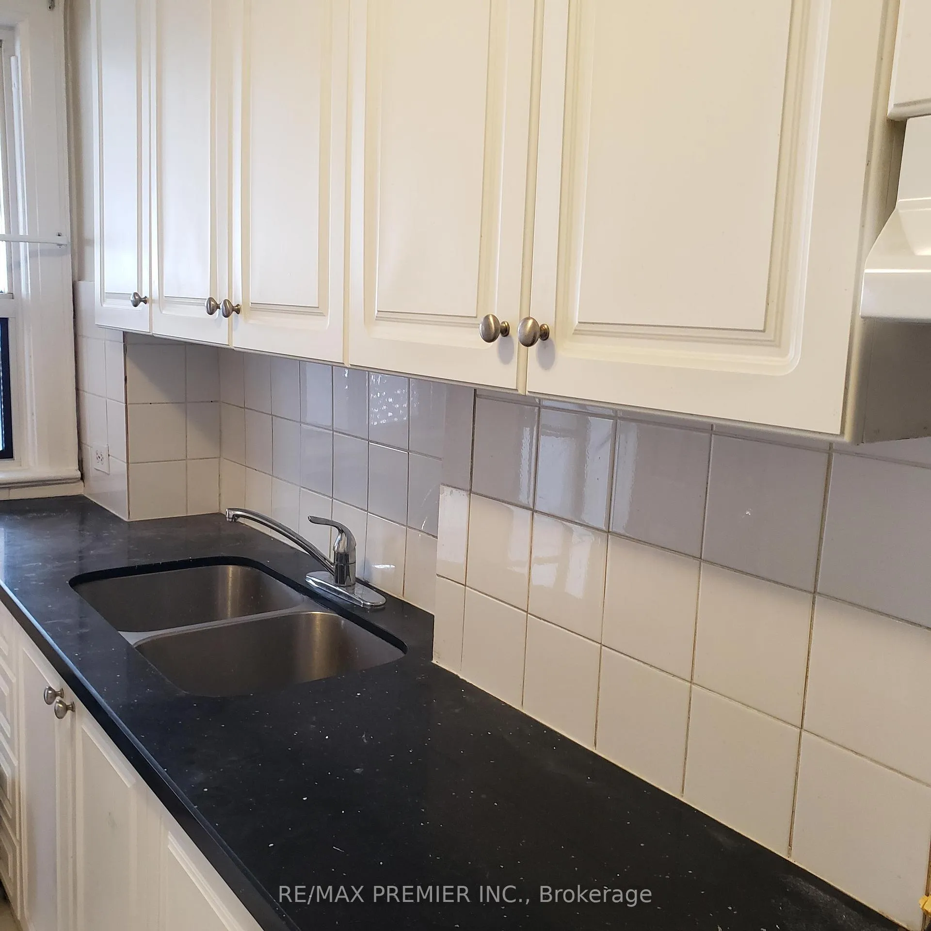 Photo 5 of 118 Bude Street, Toronto, Oakwood Village — HOMEH