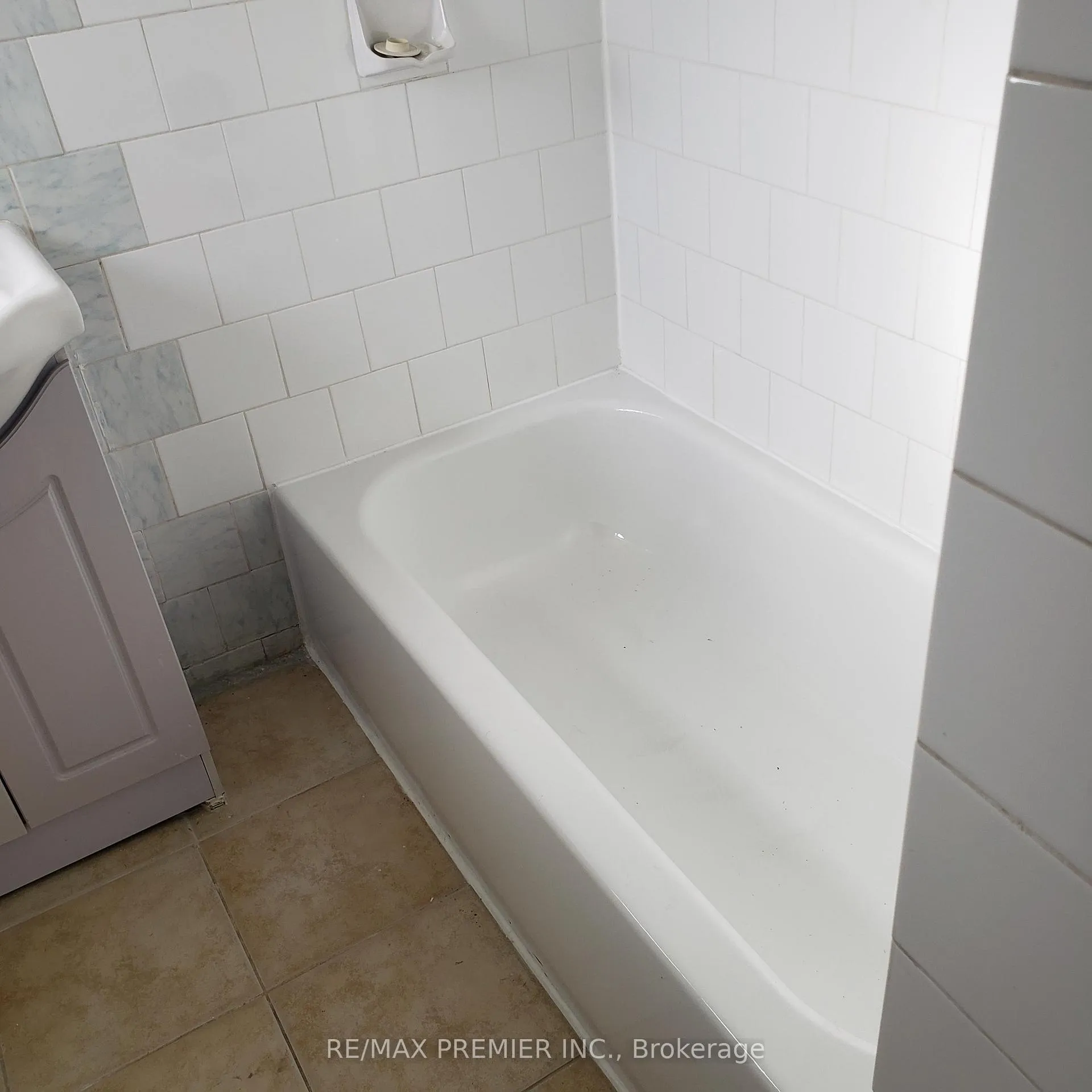 Photo 8 of 118 Bude Street, Toronto, Oakwood Village — HOMEH