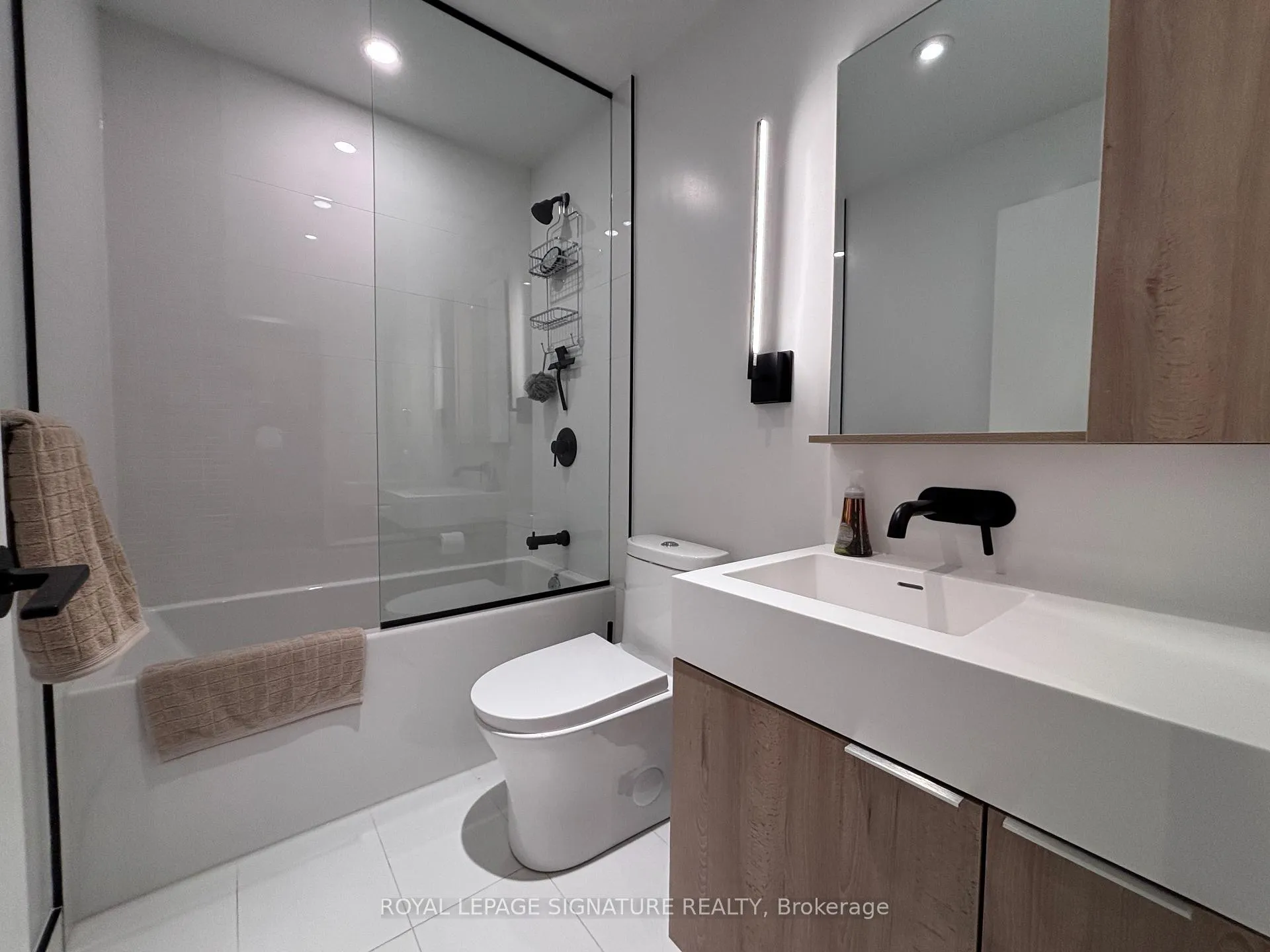 Photo 21 of Unit 2104, 127 Broadway Avenue, Toronto, Mount Pleasant West — HOMEH