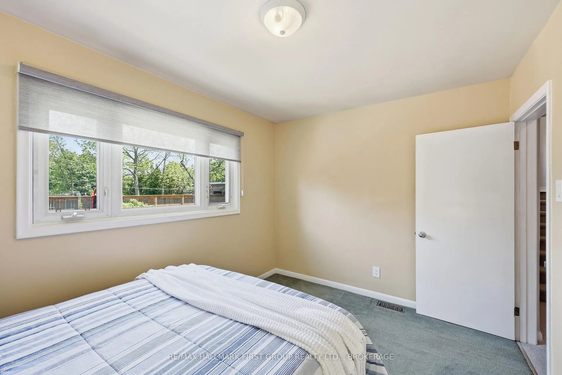 Photo 20 of 184 Kirkpatrick Street, Kingston, East of Sir John A. Blvd — HOMEH