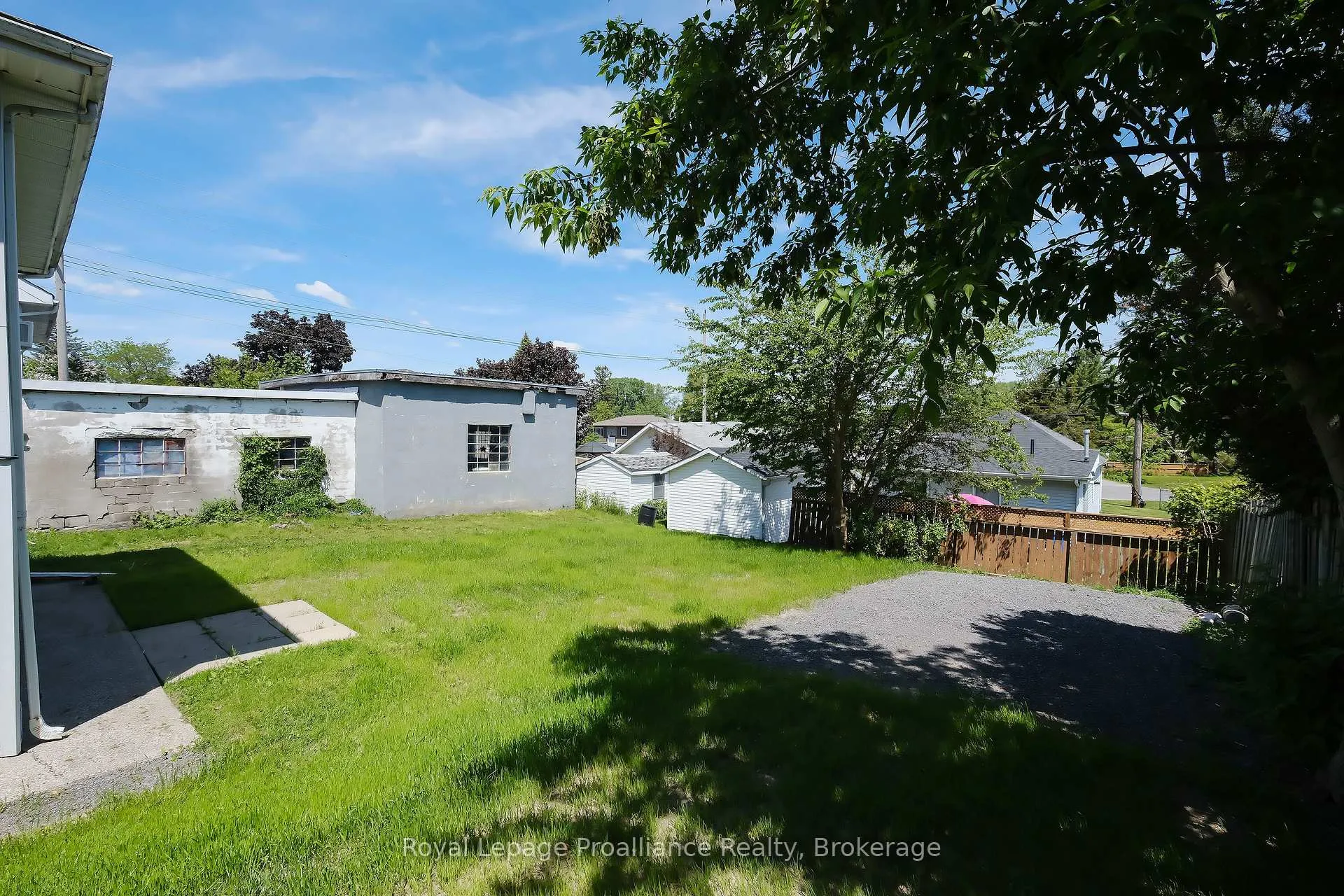 Photo 6 of 100 Crown Street, Quinte West, Trenton Ward — HOMEH