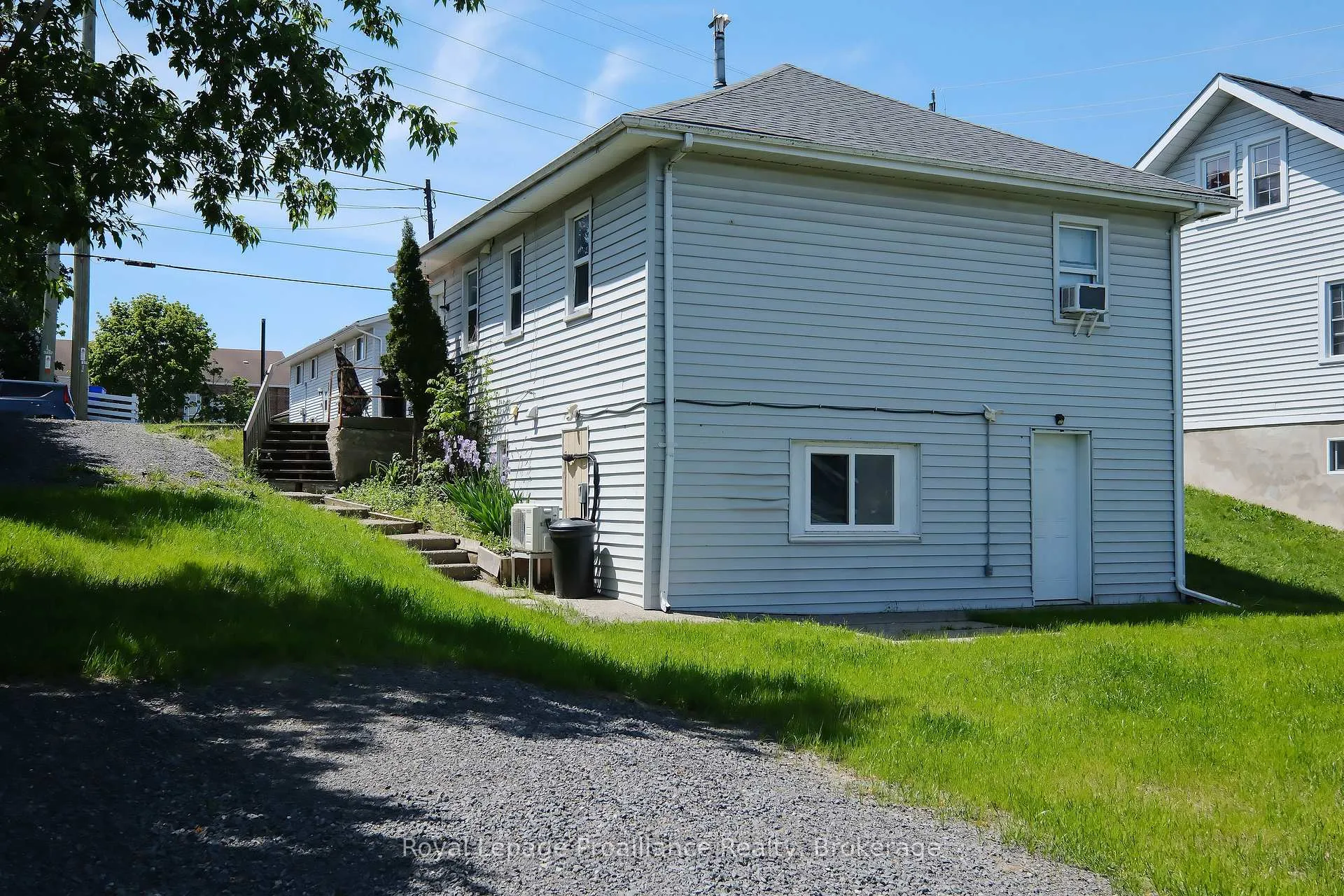 Photo 7 of 100 Crown Street, Quinte West, Trenton Ward — HOMEH