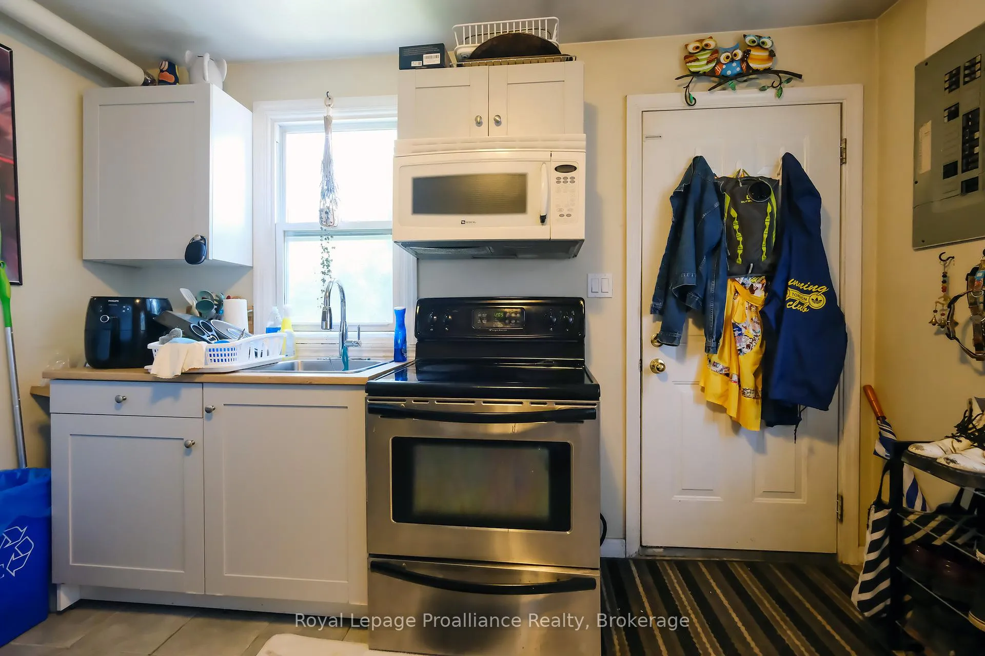 Photo 12 of 100 Crown Street, Quinte West, Trenton Ward — HOMEH