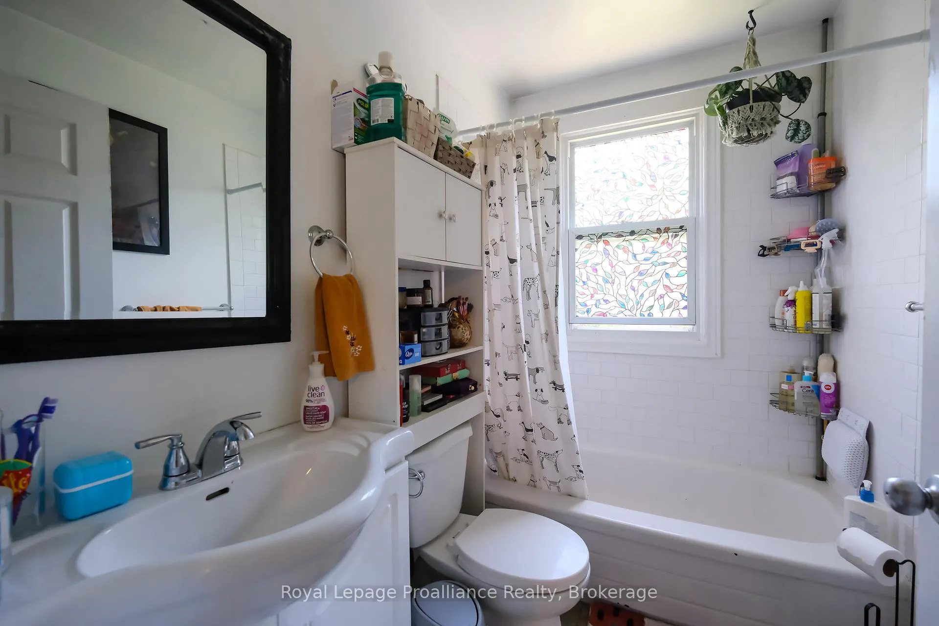 Photo 15 of 100 Crown Street, Quinte West, Trenton Ward — HOMEH