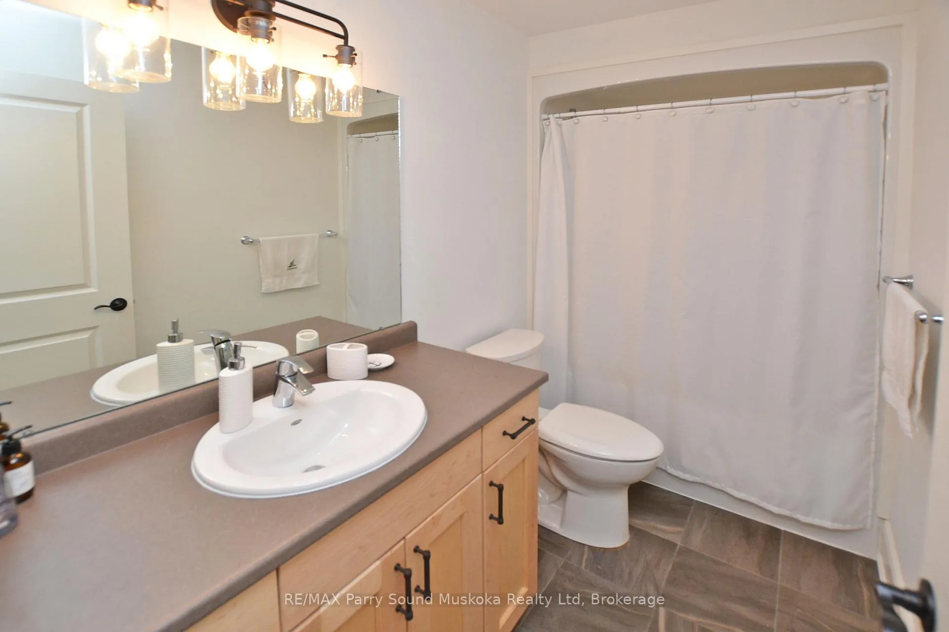Photo 16 of 11C Salt Dock Road, Parry Sound — HOMEH