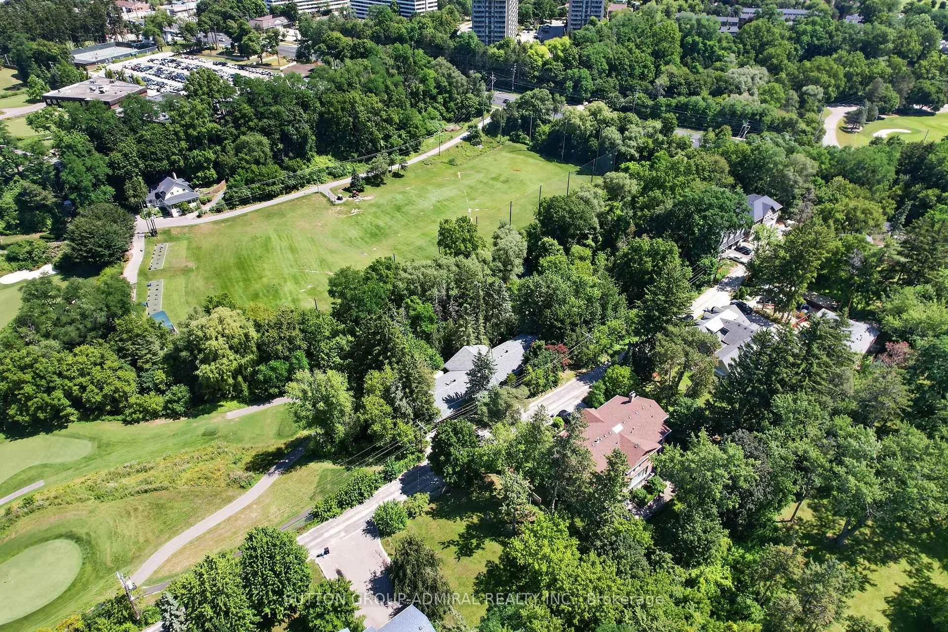 Photo 41 of 18 Mill Street, Vaughan, Uplands — HOMEH