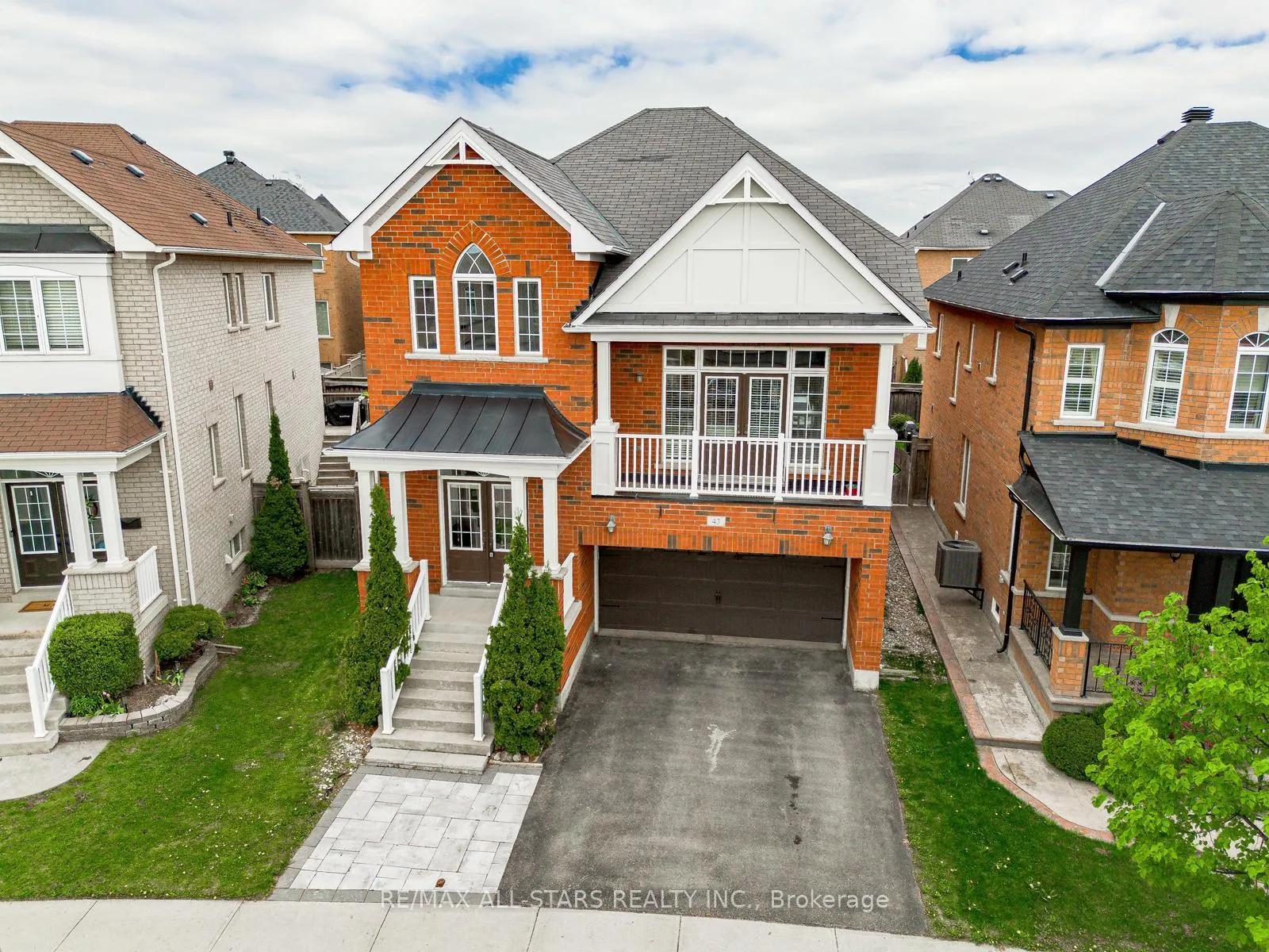 Front of 43 Horsedreamer Lane