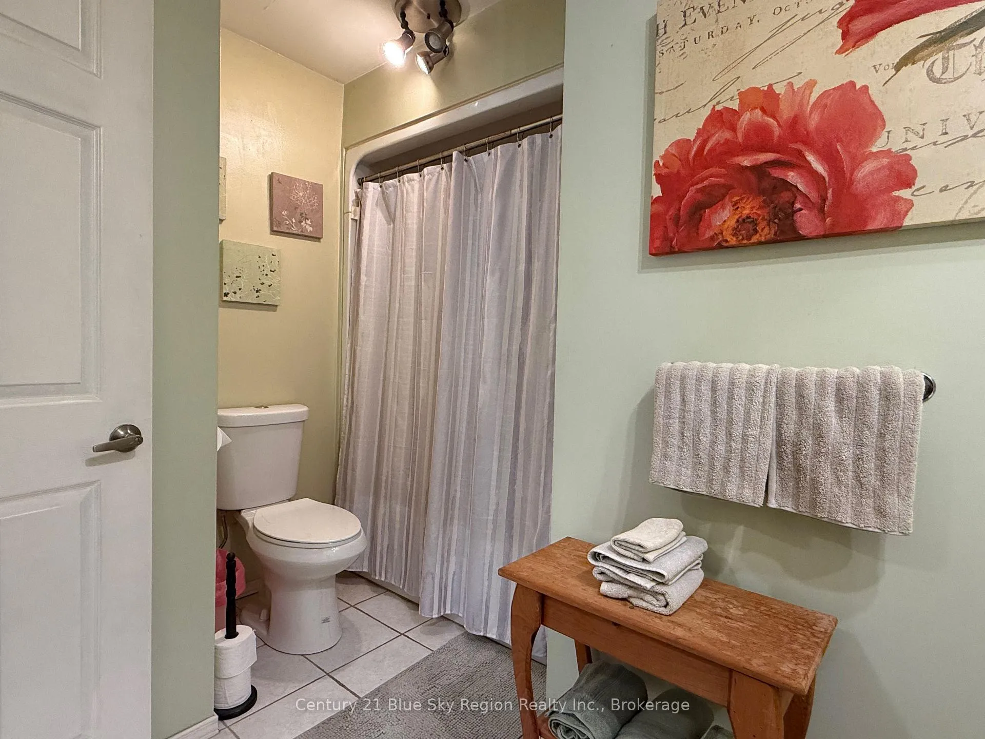 Photo 15 of 108 Dalys Road, North Bay, Birchaven — HOMEH
