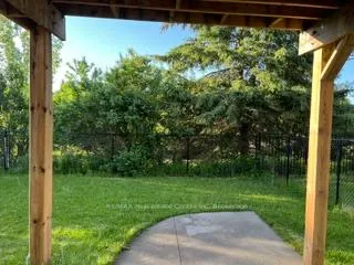 Photo 8 of 23 Gibbs Crescent S, Guelph, Clairfields/Hanlon Business Park — HOMEH