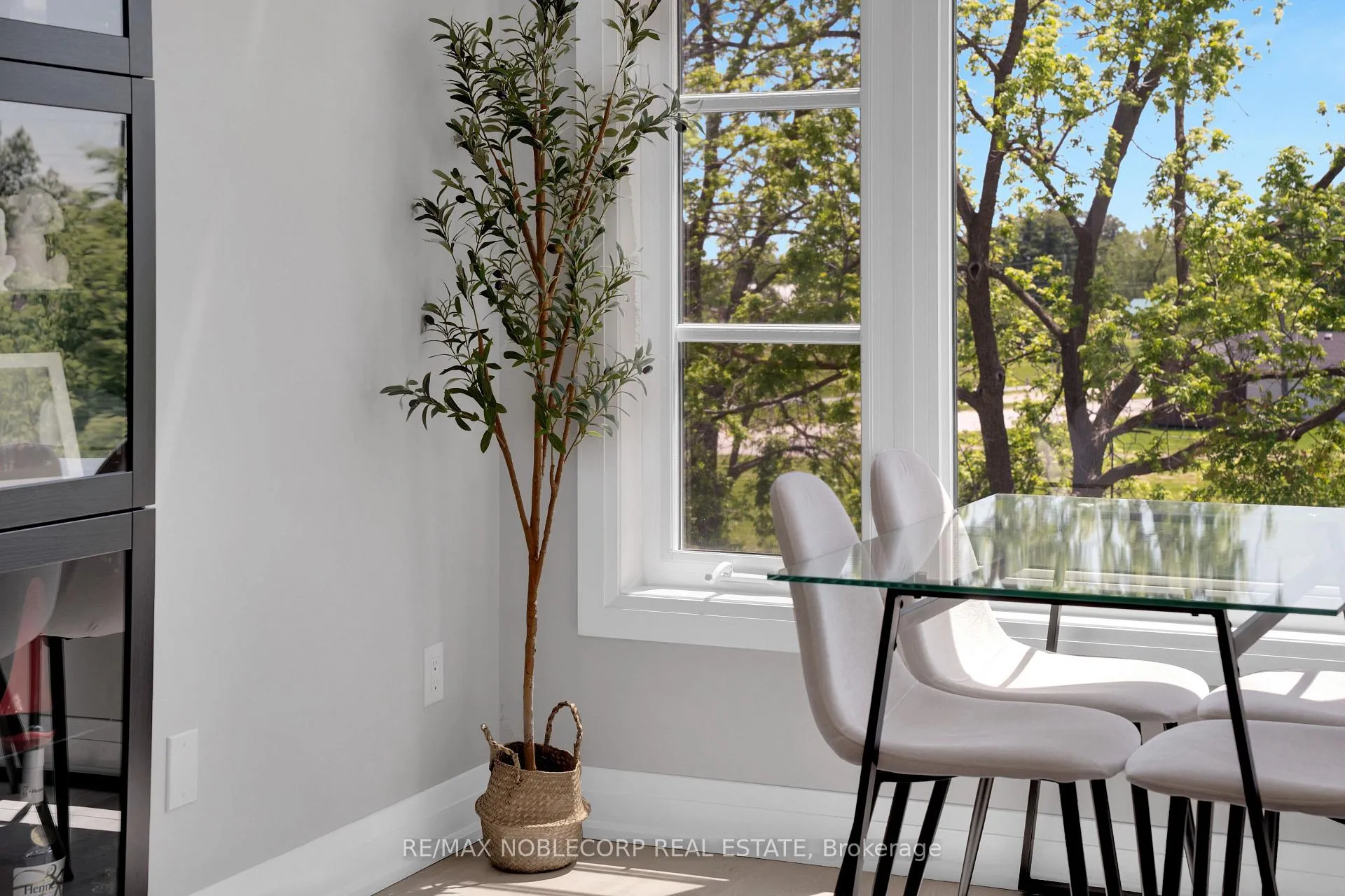 Photo 20 of Unit 40, 8167 Kipling Avenue, Vaughan, West Woodbridge — HOMEH