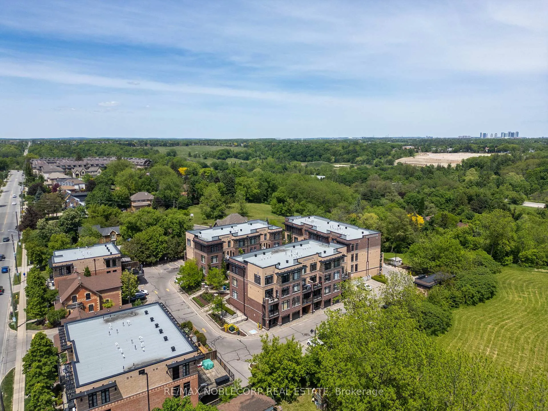 Photo 38 of Unit 40, 8167 Kipling Avenue, Vaughan, West Woodbridge — HOMEH