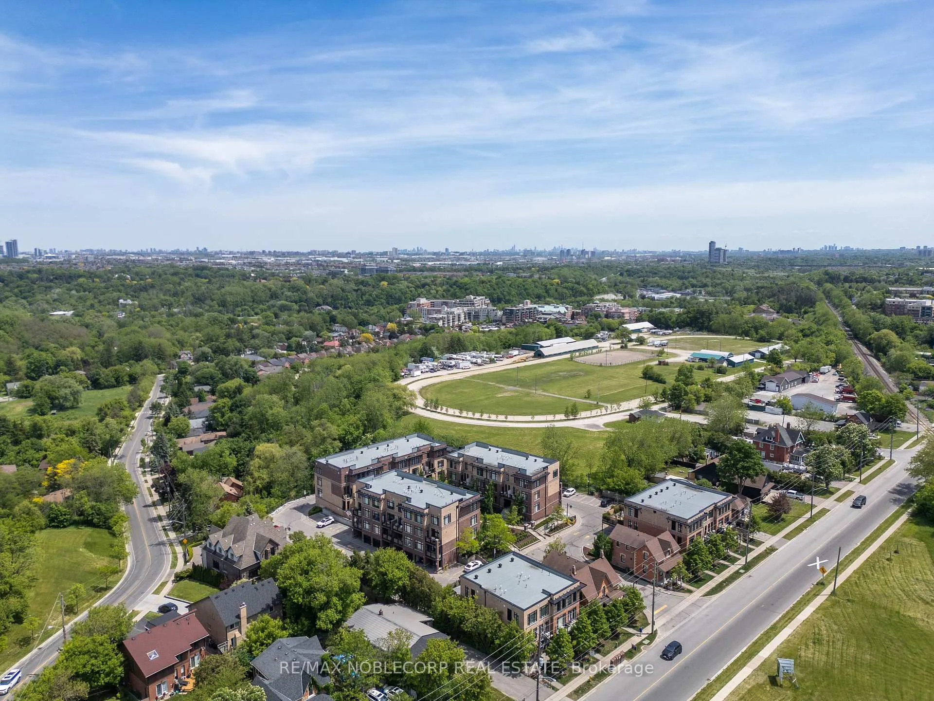 Photo 39 of Unit 40, 8167 Kipling Avenue, Vaughan, West Woodbridge — HOMEH