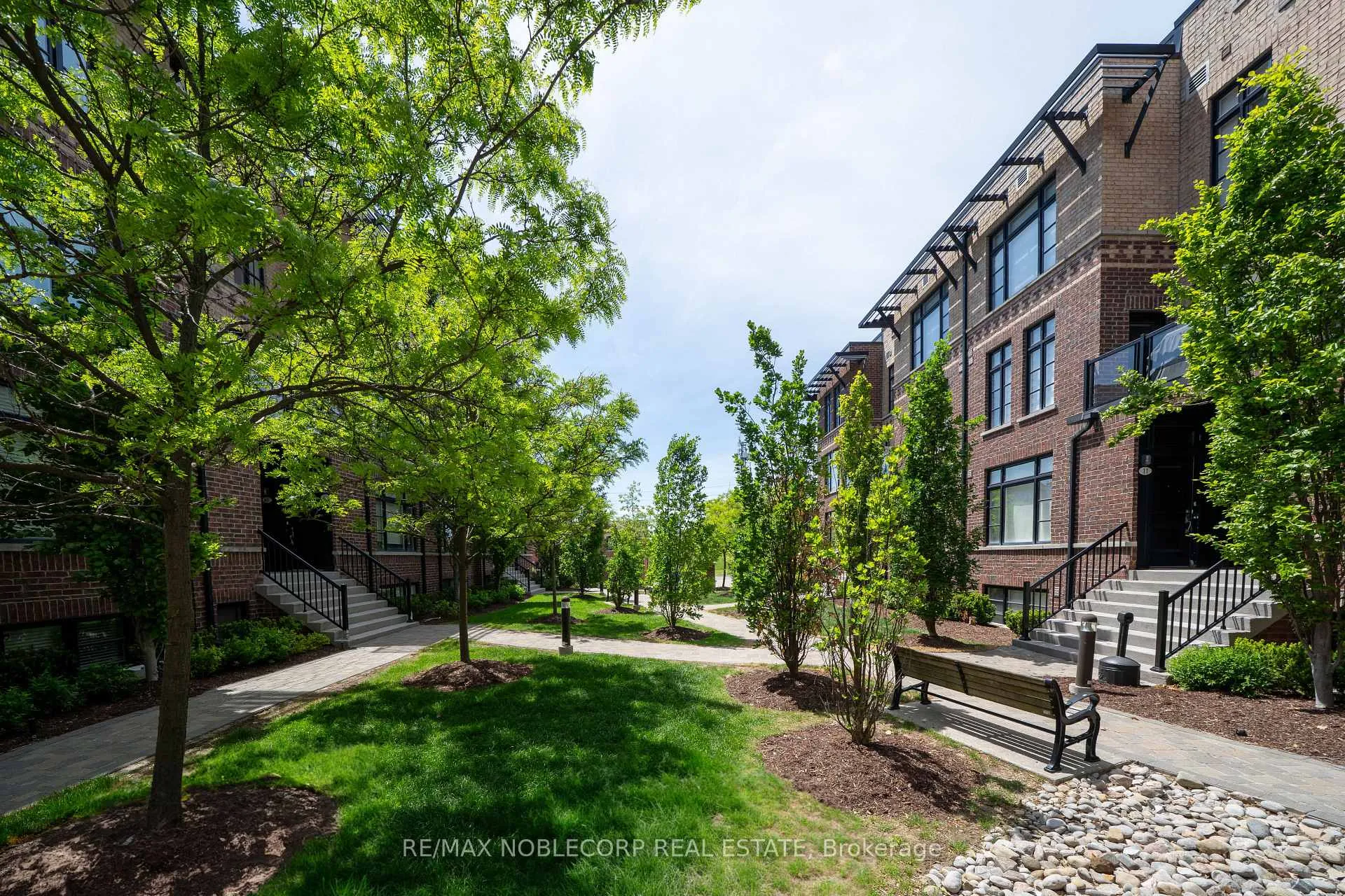 Photo 41 of Unit 40, 8167 Kipling Avenue, Vaughan, West Woodbridge — HOMEH