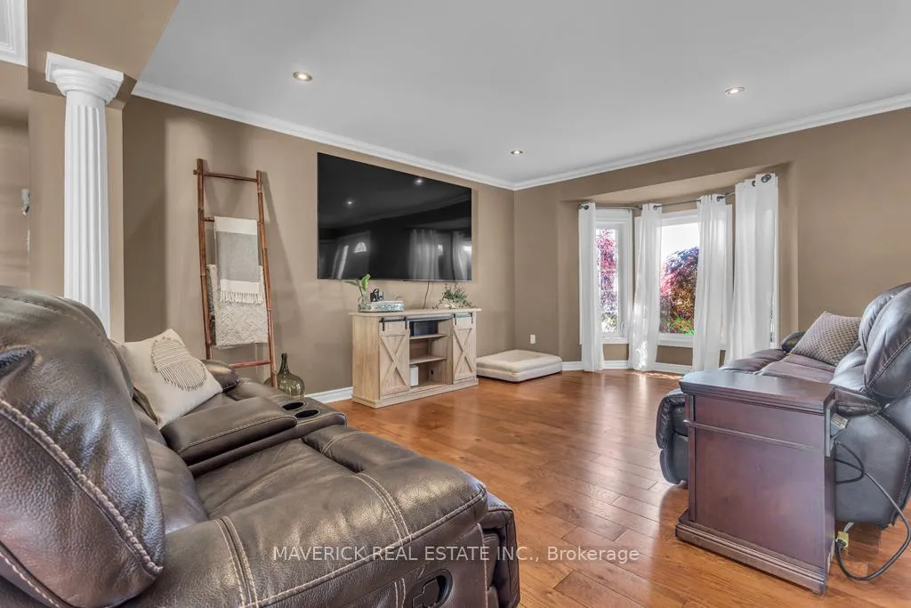 Photo 12 of 6 Bonnie Place, St. Thomas — HOMEH