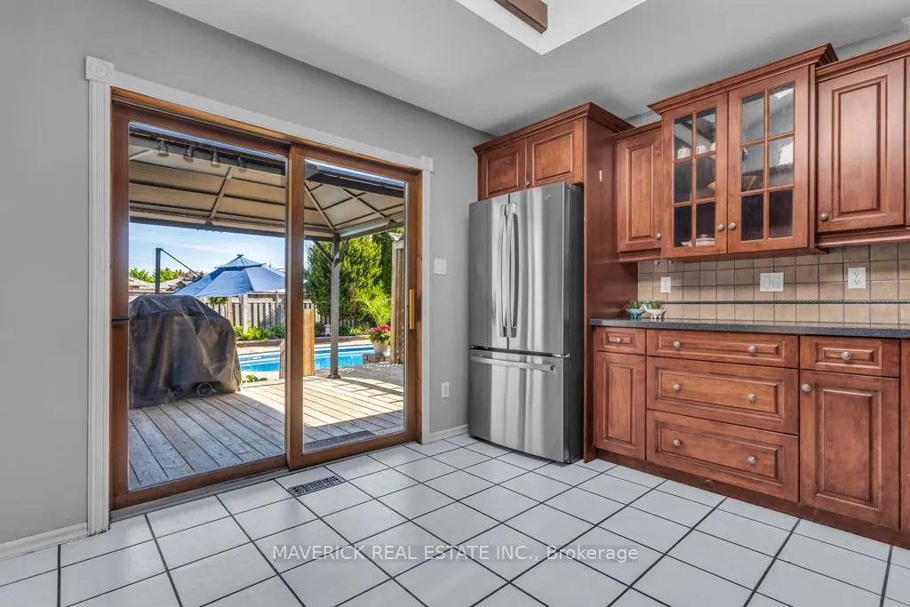 Photo 17 of 6 Bonnie Place, St. Thomas — HOMEH