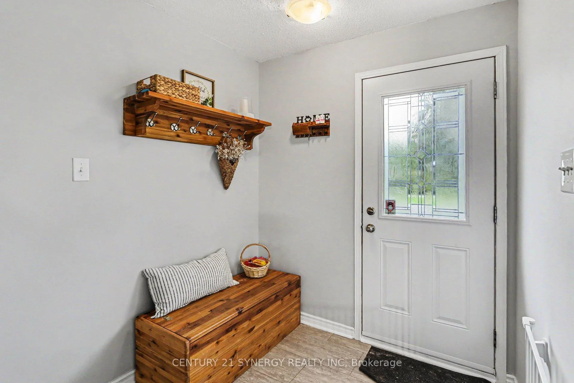 Photo 4 of 220 Millroad Way, Ottawa, Chatelaine Village — HOMEH
