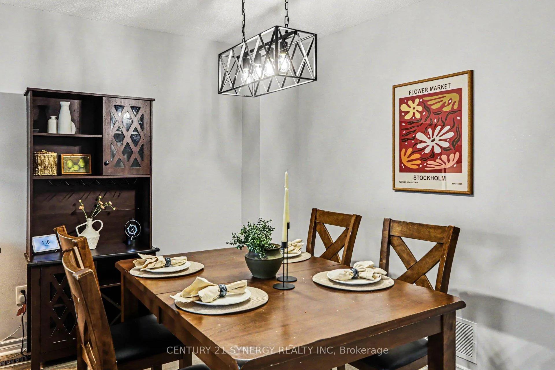 Photo 9 of 220 Millroad Way, Ottawa, Chatelaine Village — HOMEH