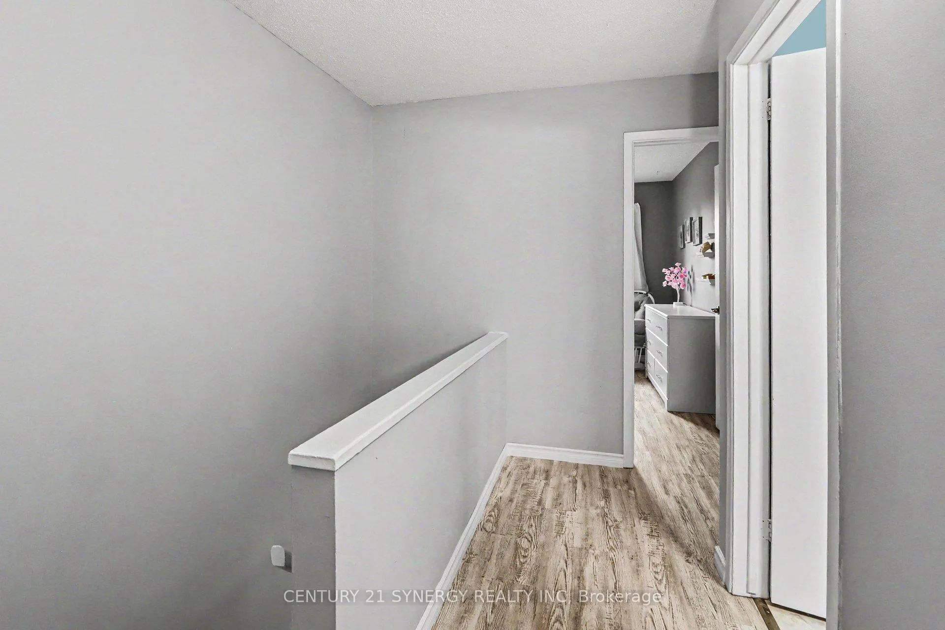 Photo 16 of 220 Millroad Way, Ottawa, Chatelaine Village — HOMEH