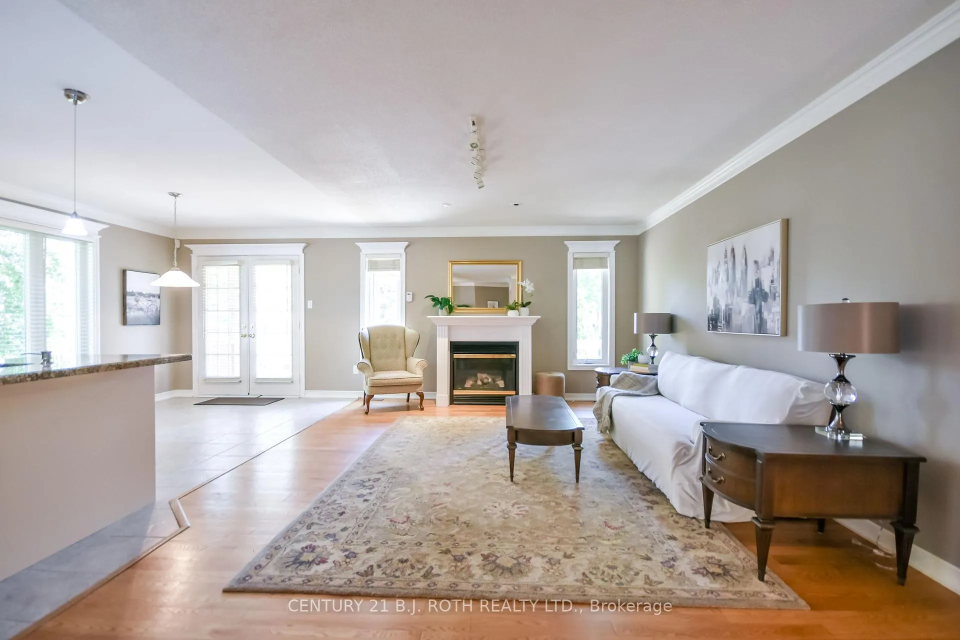 Photo 13 of 112 Silver Birch Avenue, Wasaga Beach — HOMEH