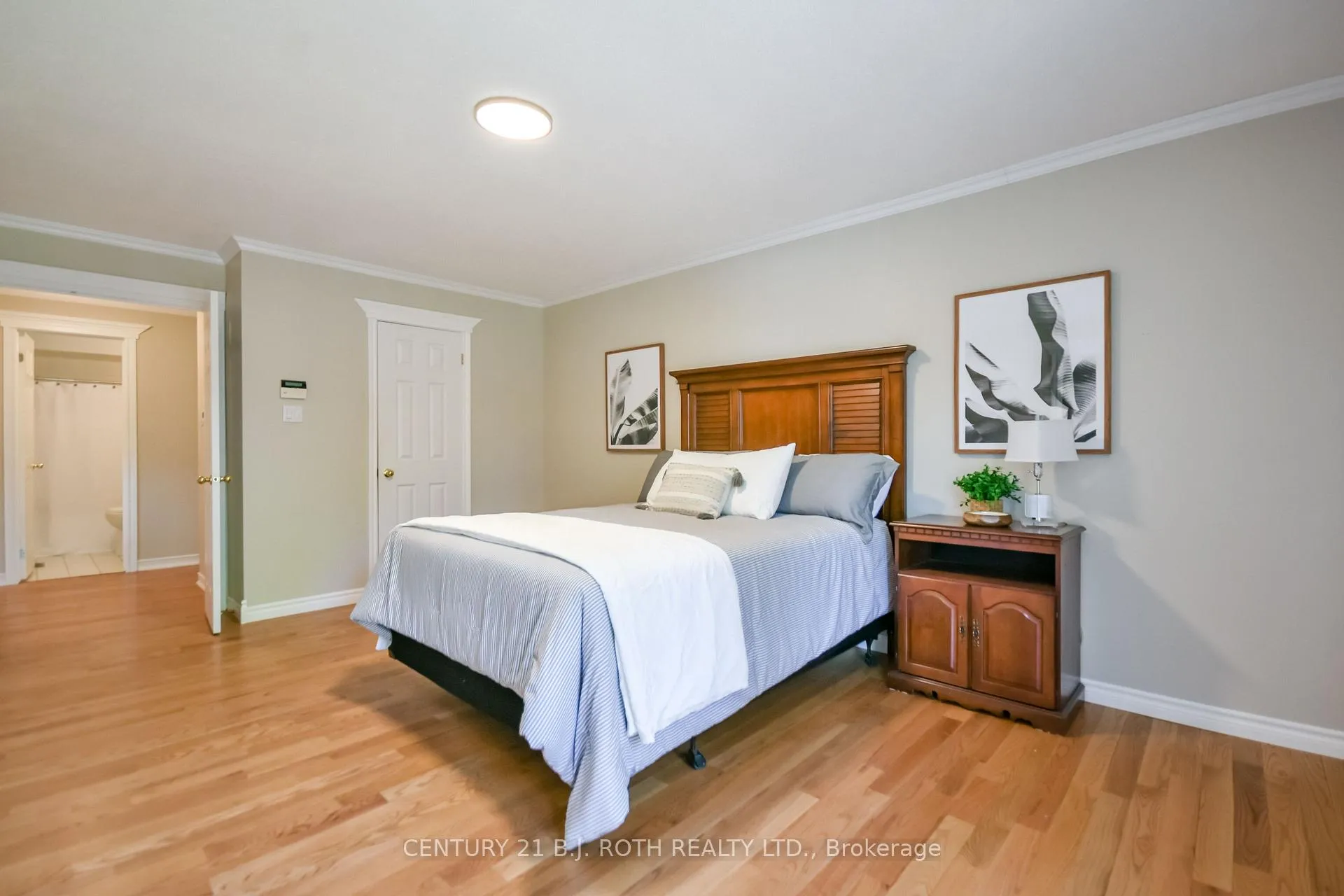 Photo 19 of 112 Silver Birch Avenue, Wasaga Beach — HOMEH