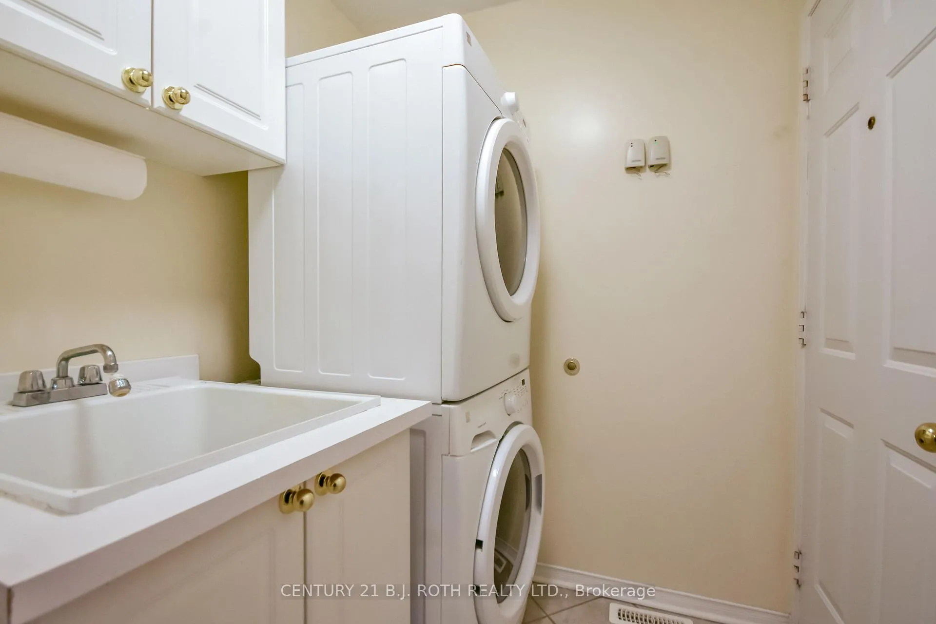 Photo 26 of 112 Silver Birch Avenue, Wasaga Beach — HOMEH