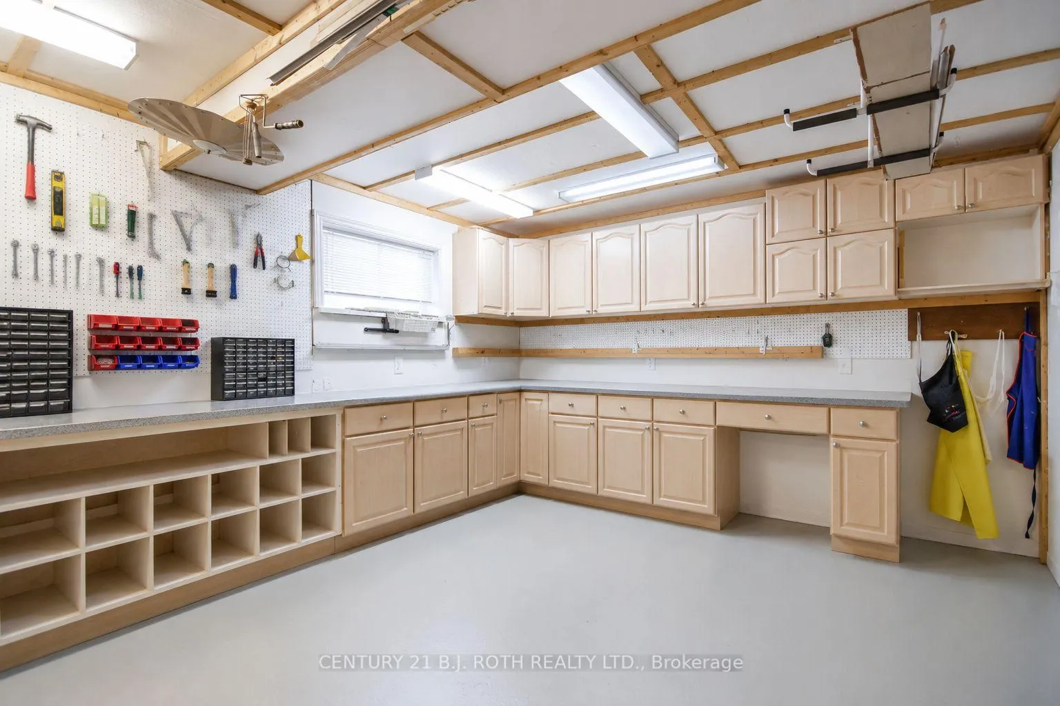 Photo 34 of 112 Silver Birch Avenue, Wasaga Beach — HOMEH