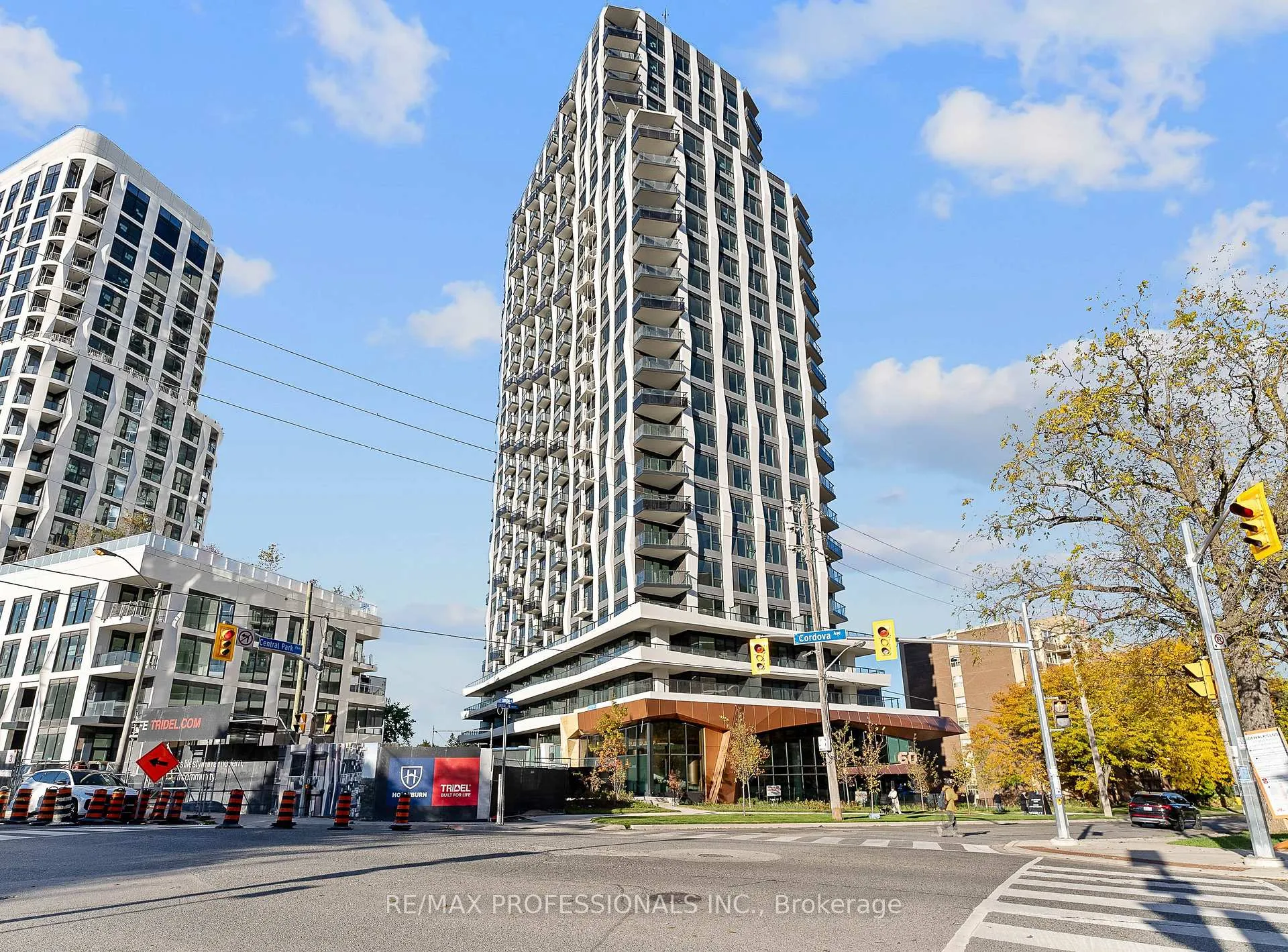 Photo 1 of Unit 2002, 60 Central Park Roadway, Etobicoke, Islington-City Centre West — HOMEH