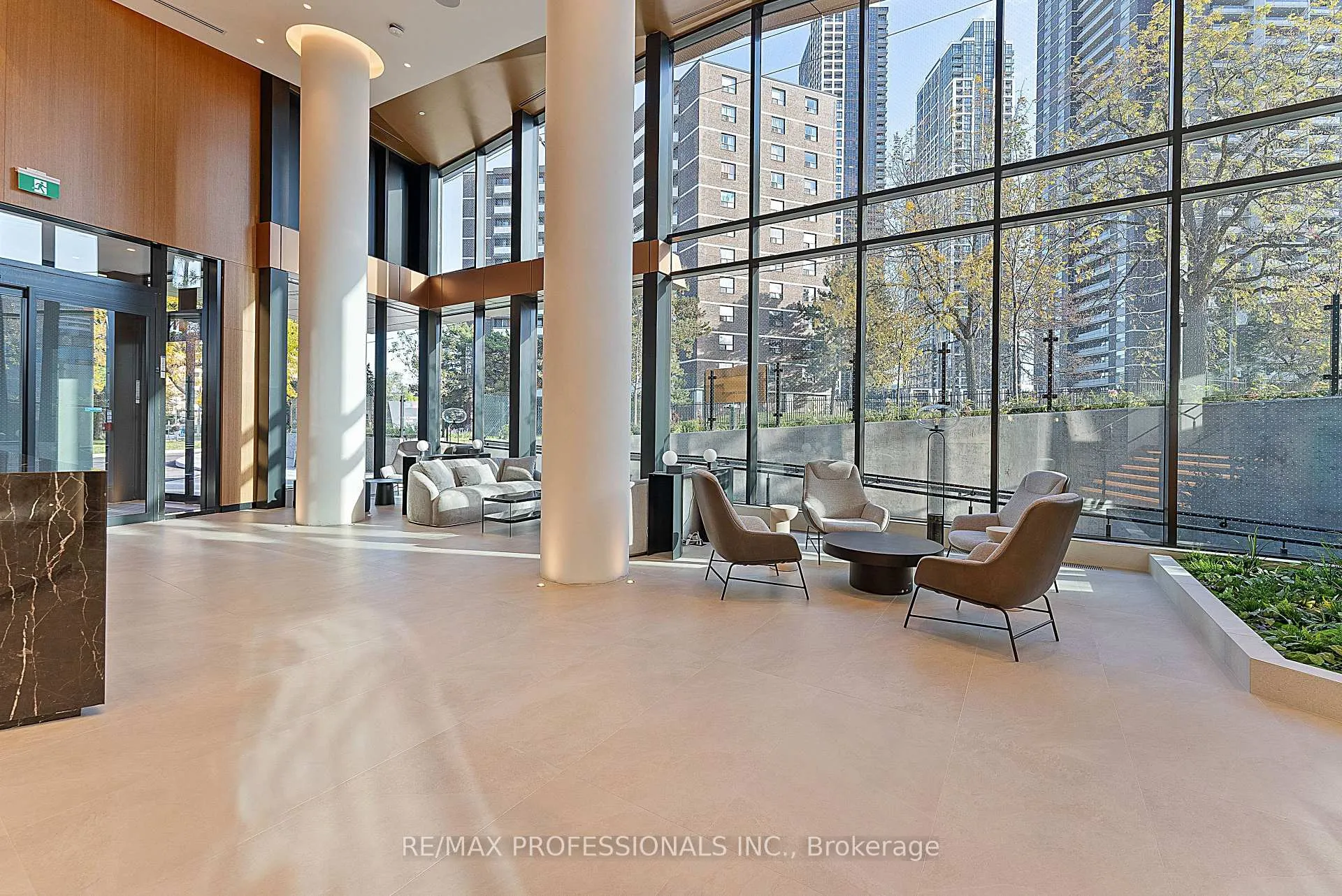 Photo 6 of Unit 2002, 60 Central Park Roadway, Etobicoke, Islington-City Centre West — HOMEH