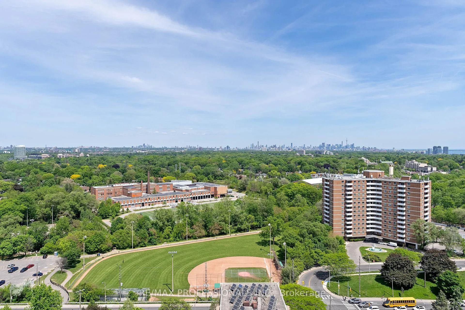 Photo 33 of Unit 2002, 60 Central Park Roadway, Etobicoke, Islington-City Centre West — HOMEH