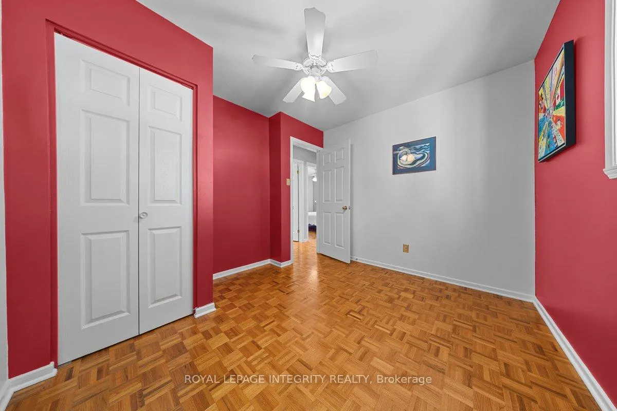 Photo 17 of 30 Biscayne Crescent, Ottawa, Borden Farm/Stewart Farm/Carleton Heights/Parkwood Hills — HOMEH