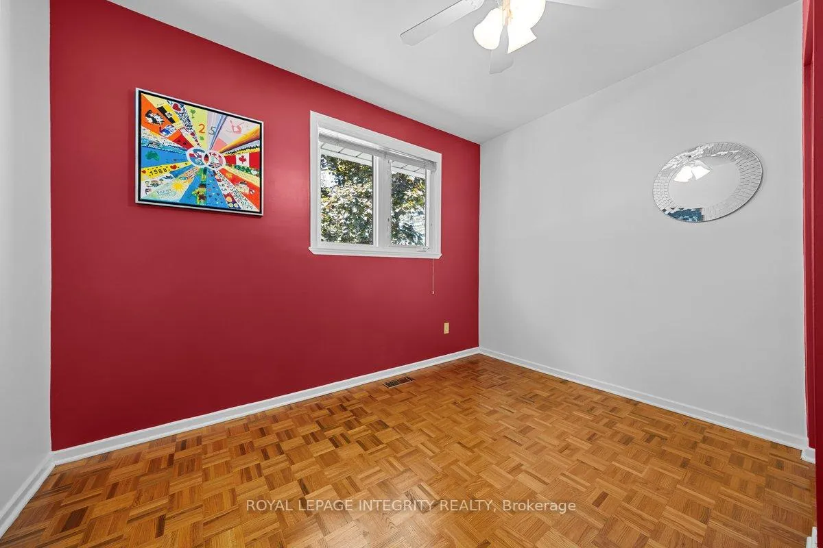 Photo 18 of 30 Biscayne Crescent, Ottawa, Borden Farm/Stewart Farm/Carleton Heights/Parkwood Hills — HOMEH