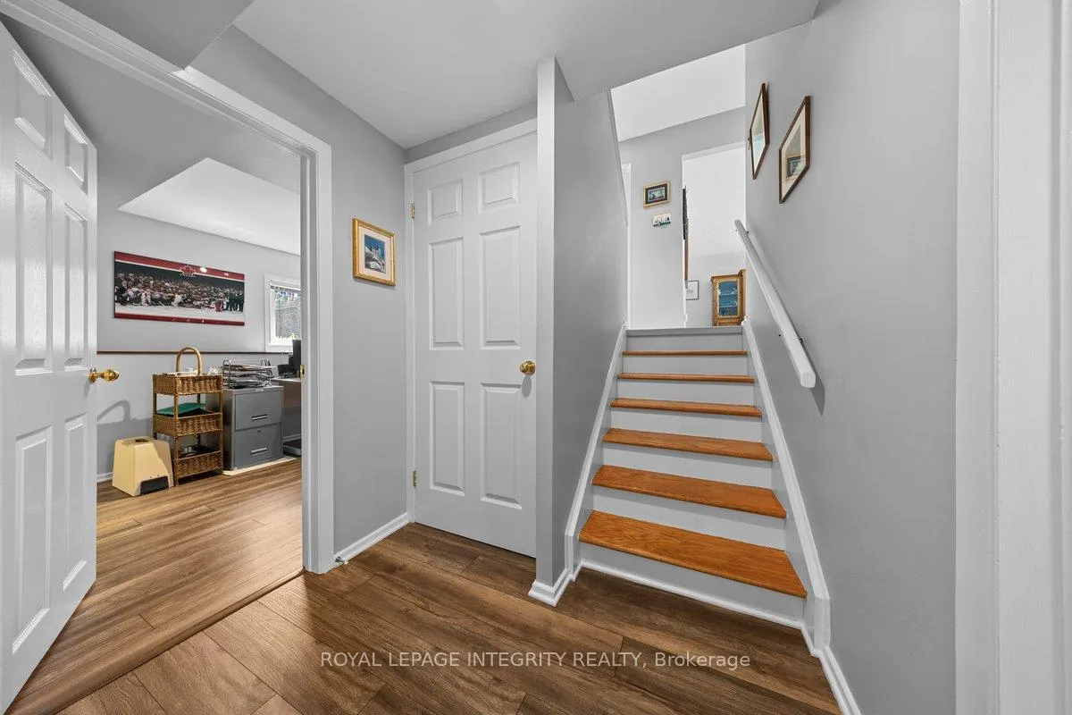 Photo 20 of 30 Biscayne Crescent, Ottawa, Borden Farm/Stewart Farm/Carleton Heights/Parkwood Hills — HOMEH