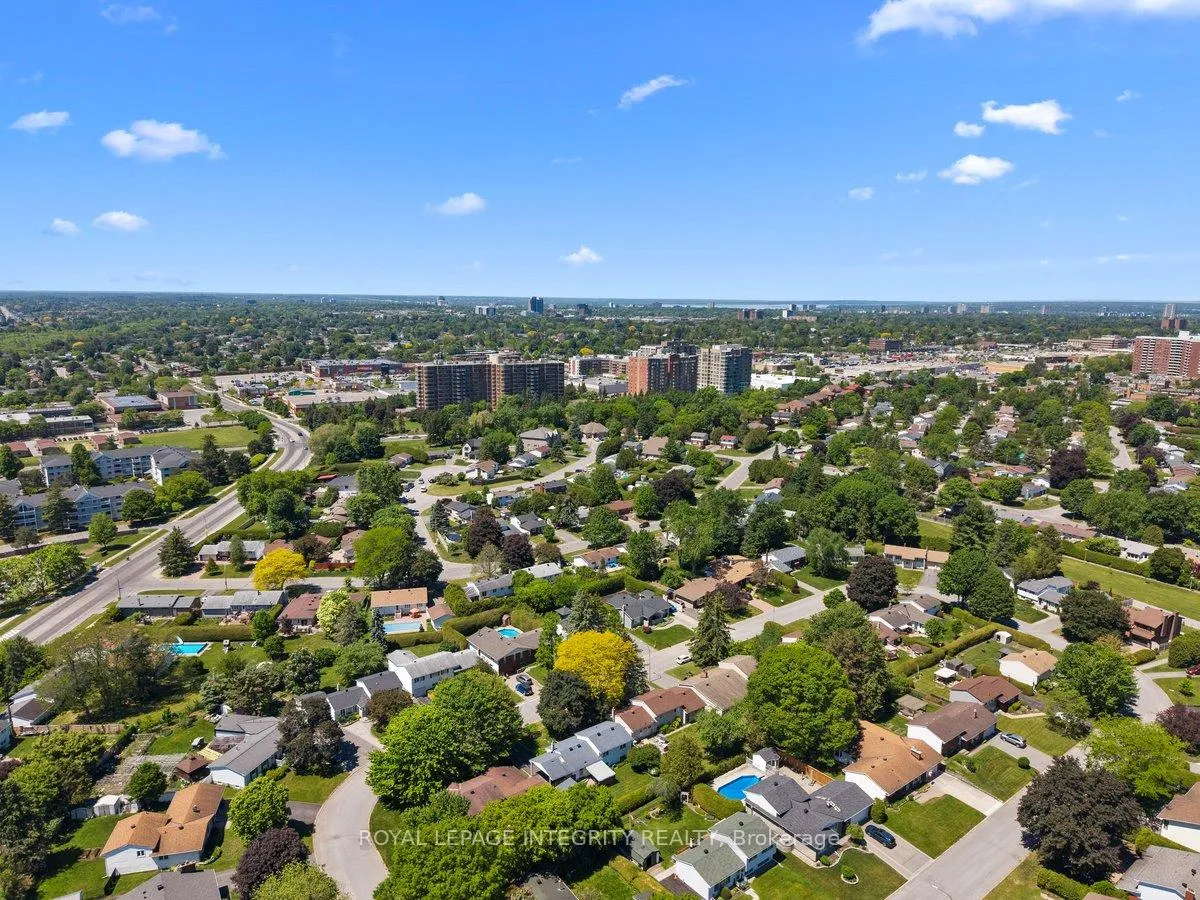 Photo 34 of 30 Biscayne Crescent, Ottawa, Borden Farm/Stewart Farm/Carleton Heights/Parkwood Hills — HOMEH