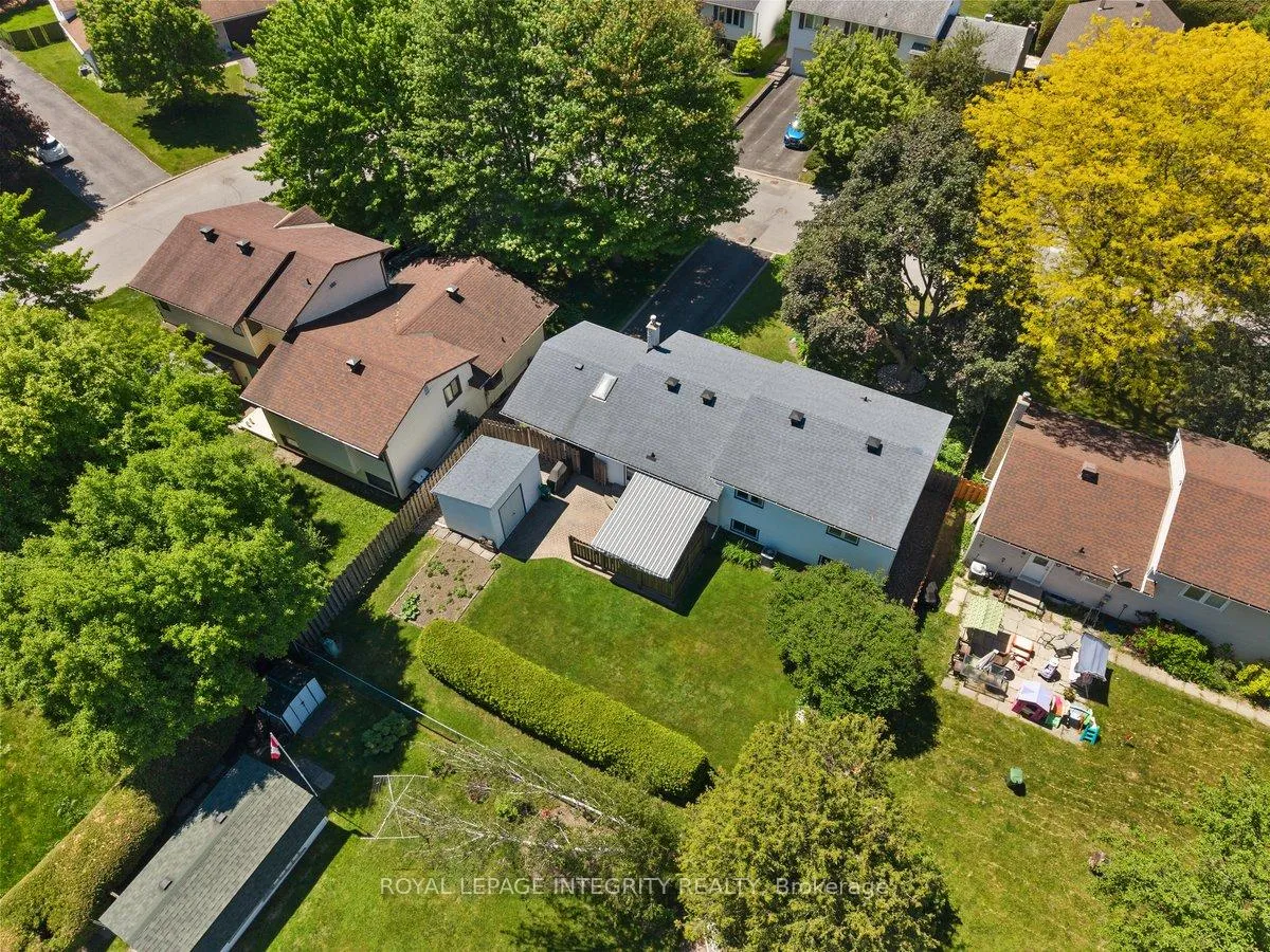 Photo 35 of 30 Biscayne Crescent, Ottawa, Borden Farm/Stewart Farm/Carleton Heights/Parkwood Hills — HOMEH