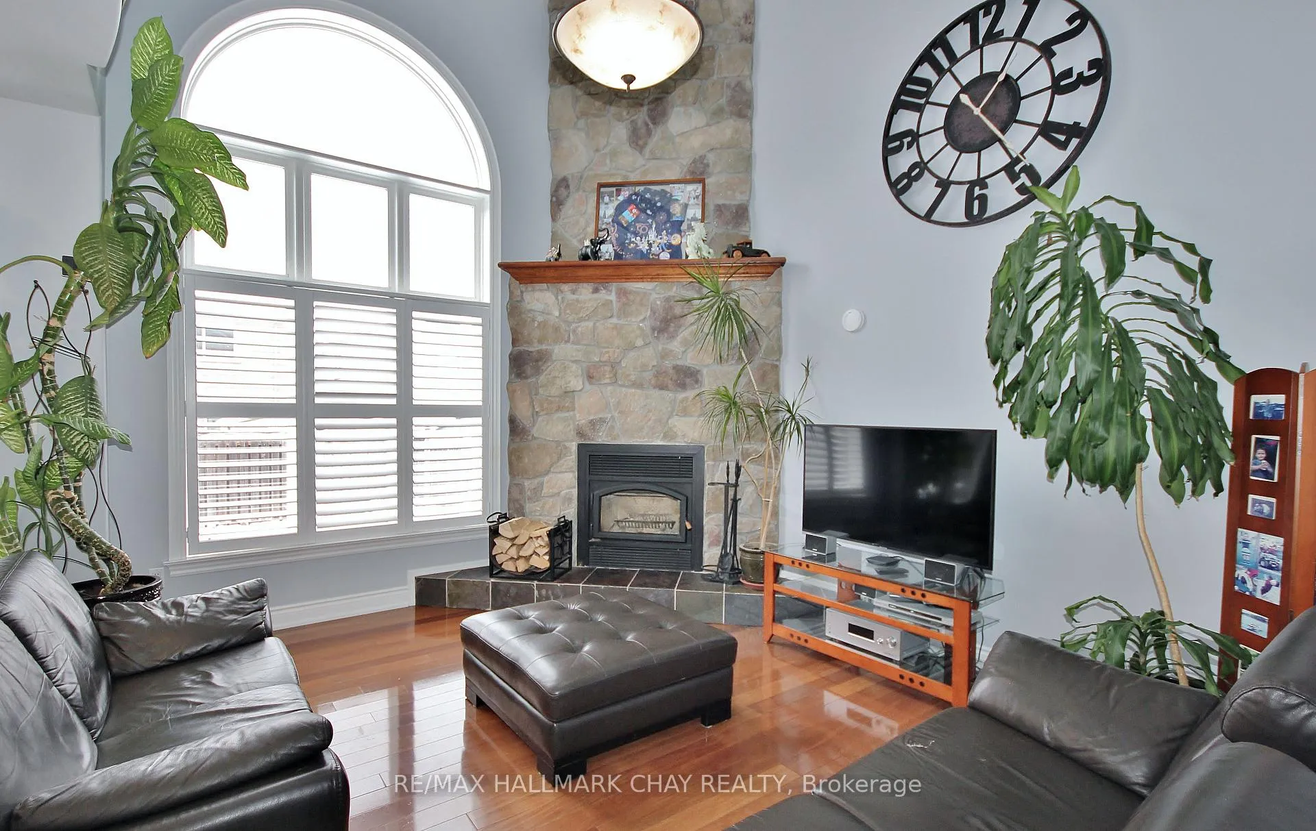 Photo 11 of 1185 Mitchell Court, Innisfil, Alcona — HOMEH