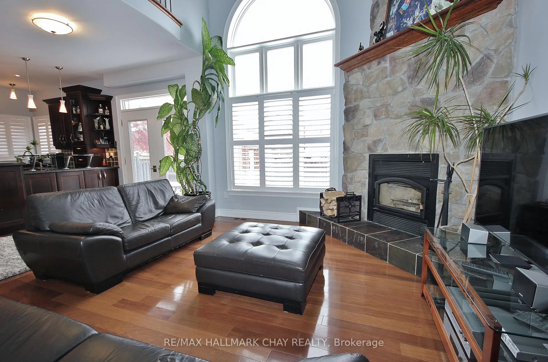 Photo 12 of 1185 Mitchell Court, Innisfil, Alcona — HOMEH