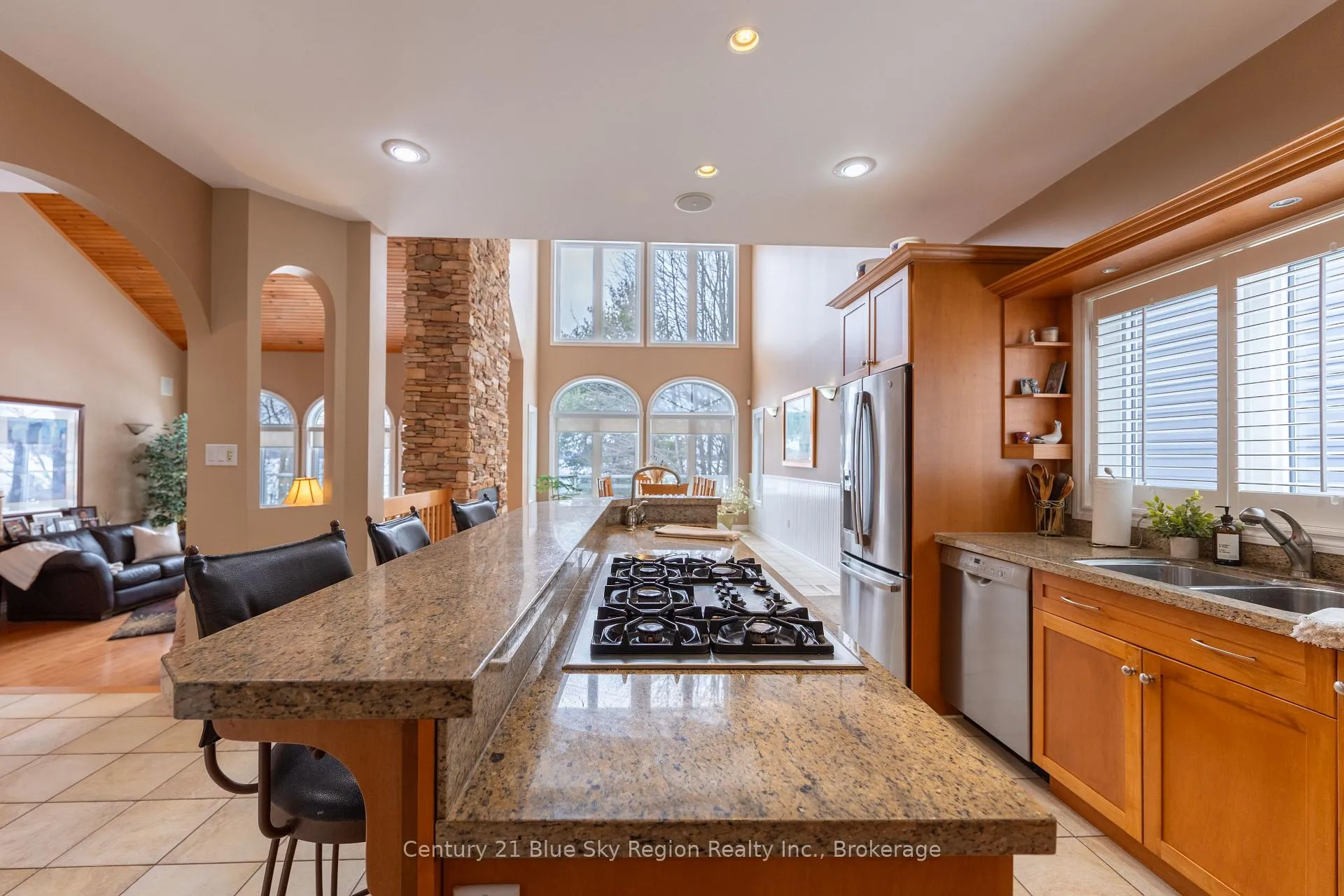 Photo 19 of 65 Marine Drive, Callander — HOMEH