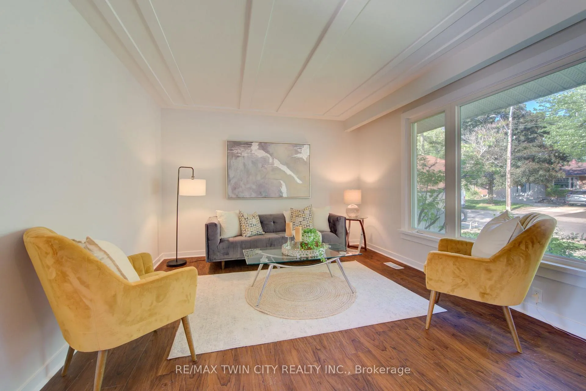 Photo 7 of 68 Kingslea Drive, Hamilton, Huntington — HOMEH