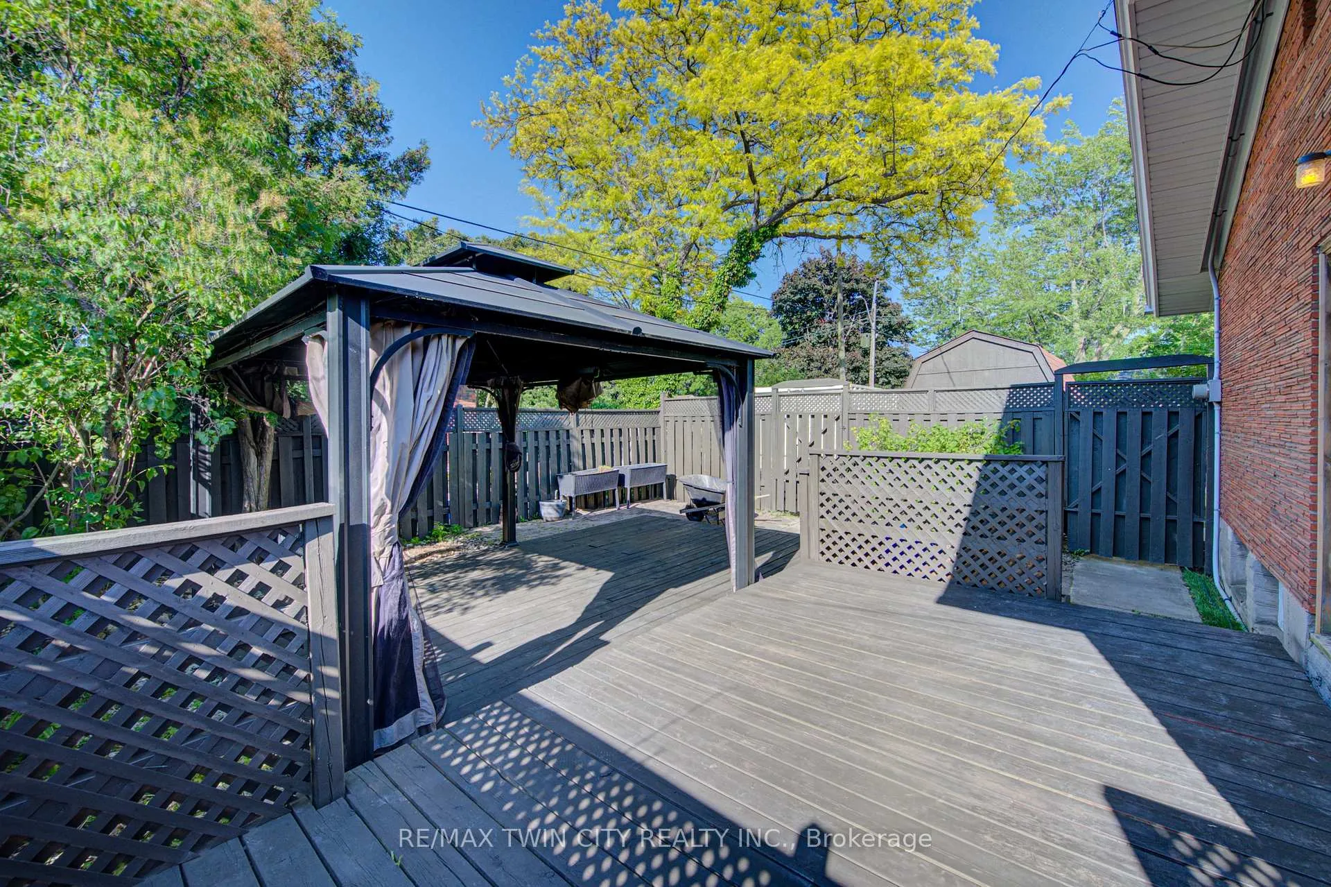 Photo 39 of 68 Kingslea Drive, Hamilton, Huntington — HOMEH