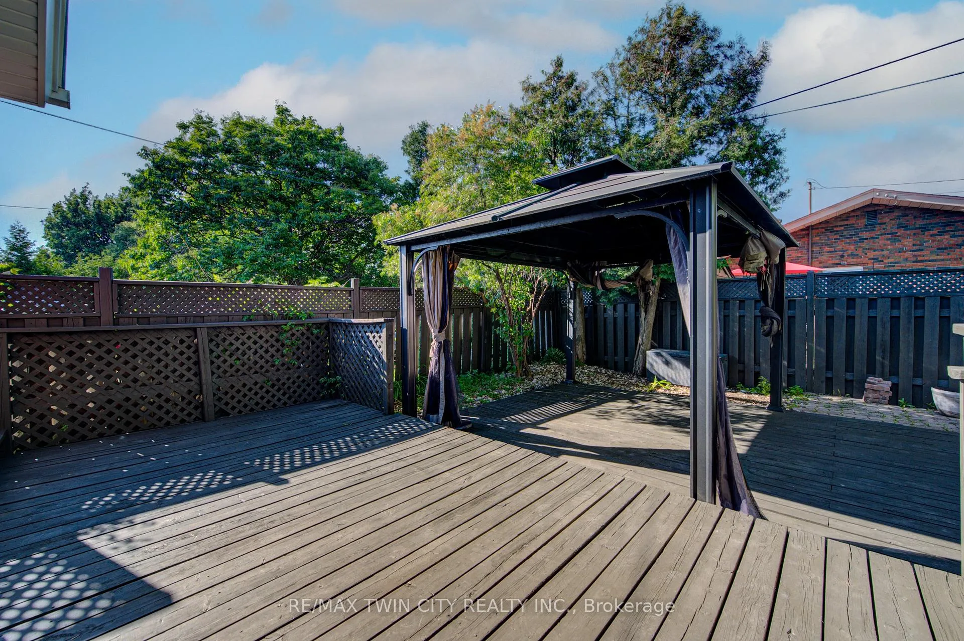 Photo 40 of 68 Kingslea Drive, Hamilton, Huntington — HOMEH